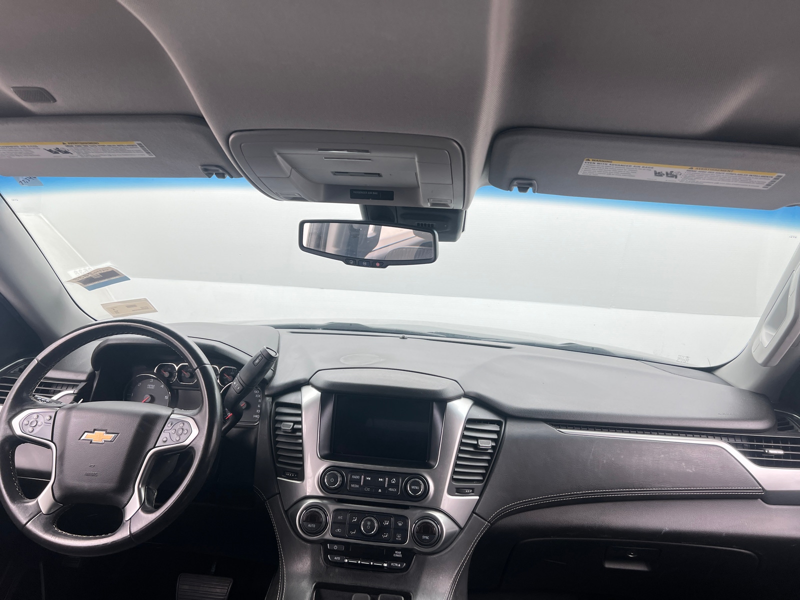 Thumbnail: 2019 Chevrolet Suburban - 3