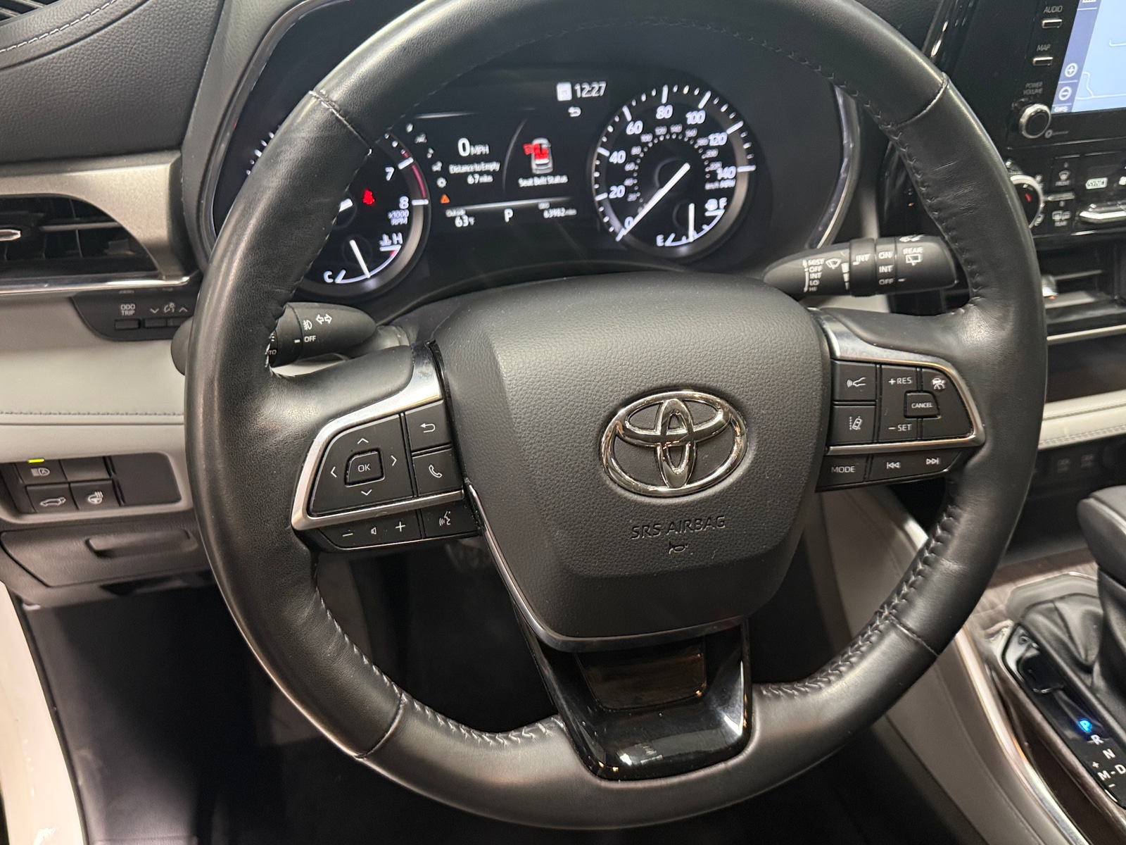 Thumbnail: 2021 Toyota Highlander - 4