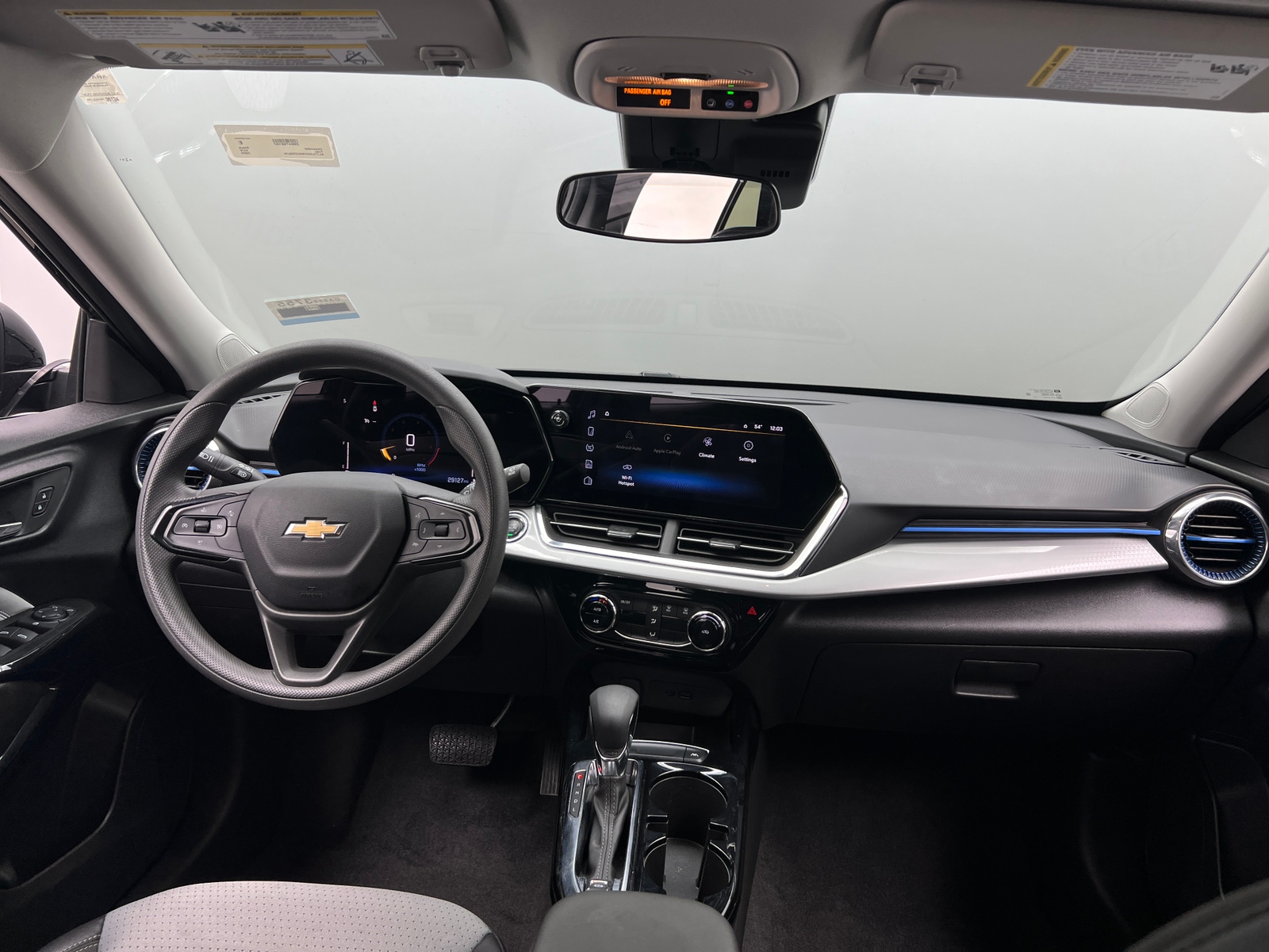 Thumbnail: 2025 Chevrolet Trax - 3