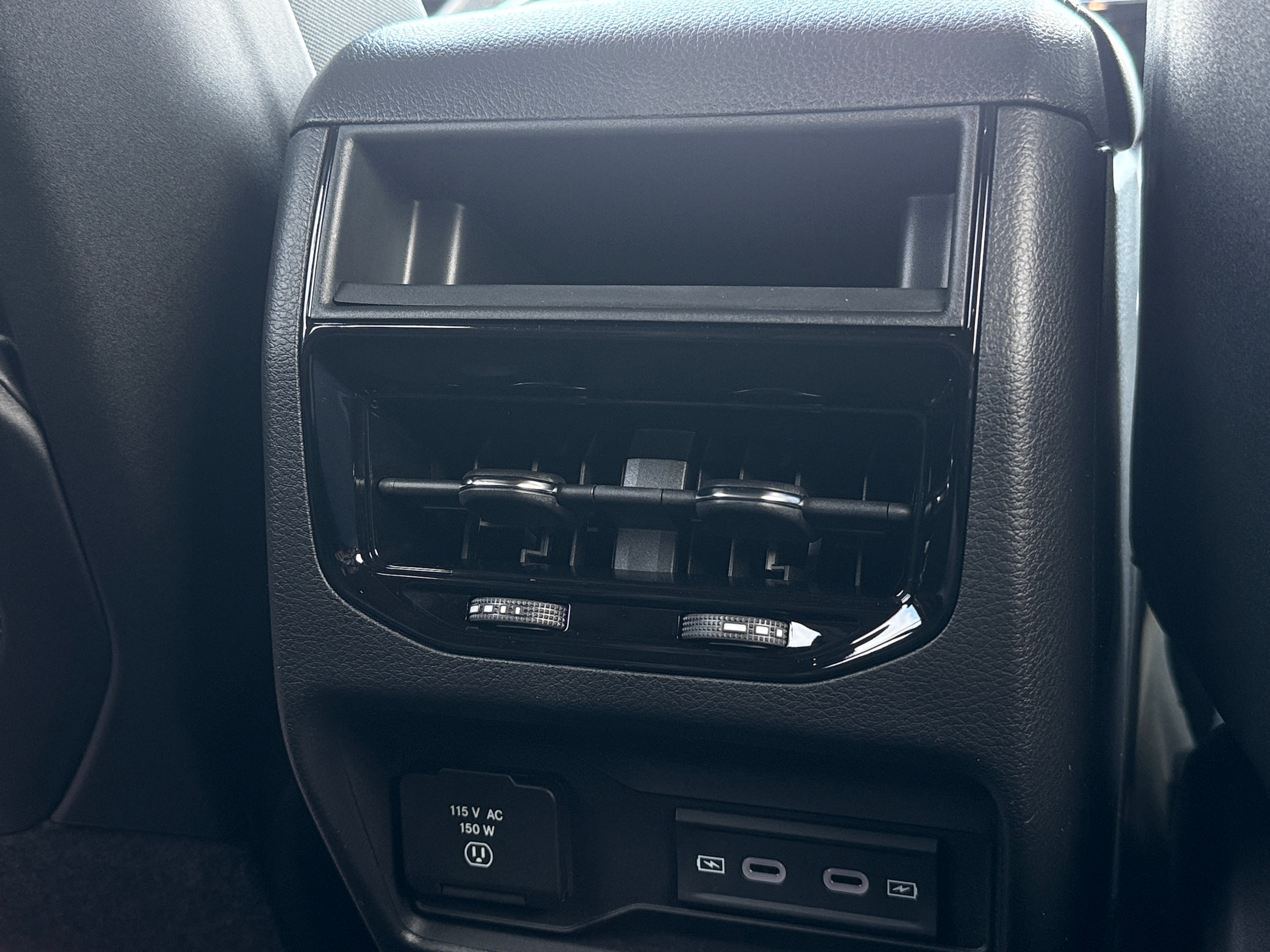 2026 Jeep Grand Cherokee Laredo - Photo 6