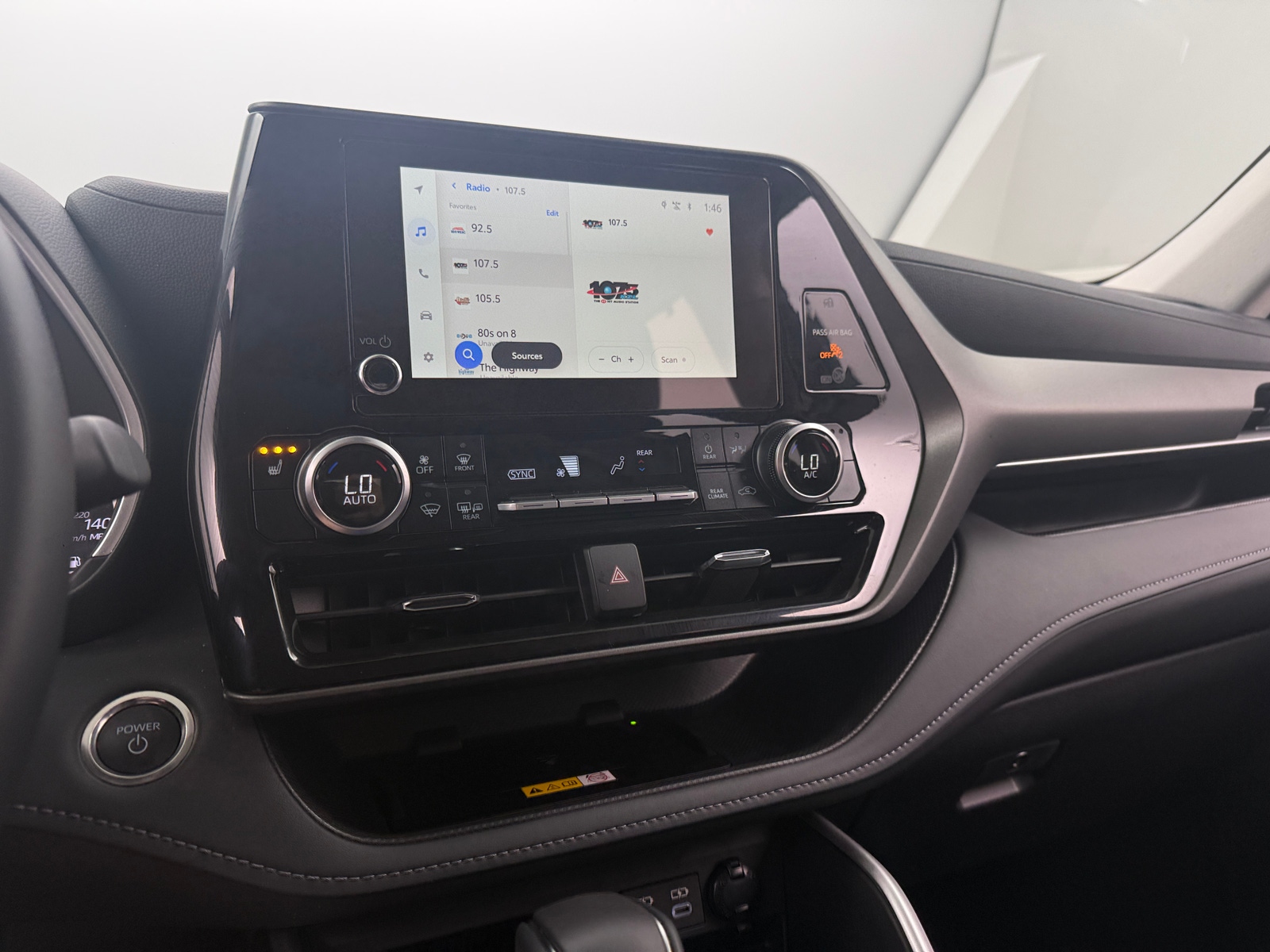 Thumbnail: 2025 Toyota Highlander - 3