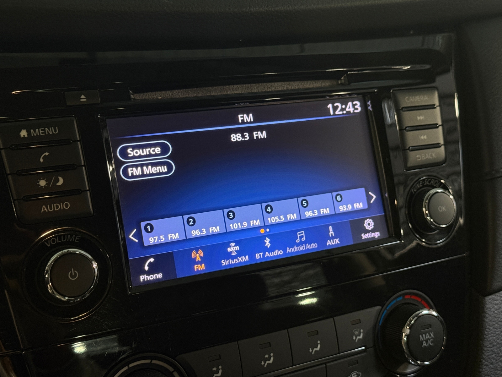 Thumbnail: 2018 Nissan Rogue - 4