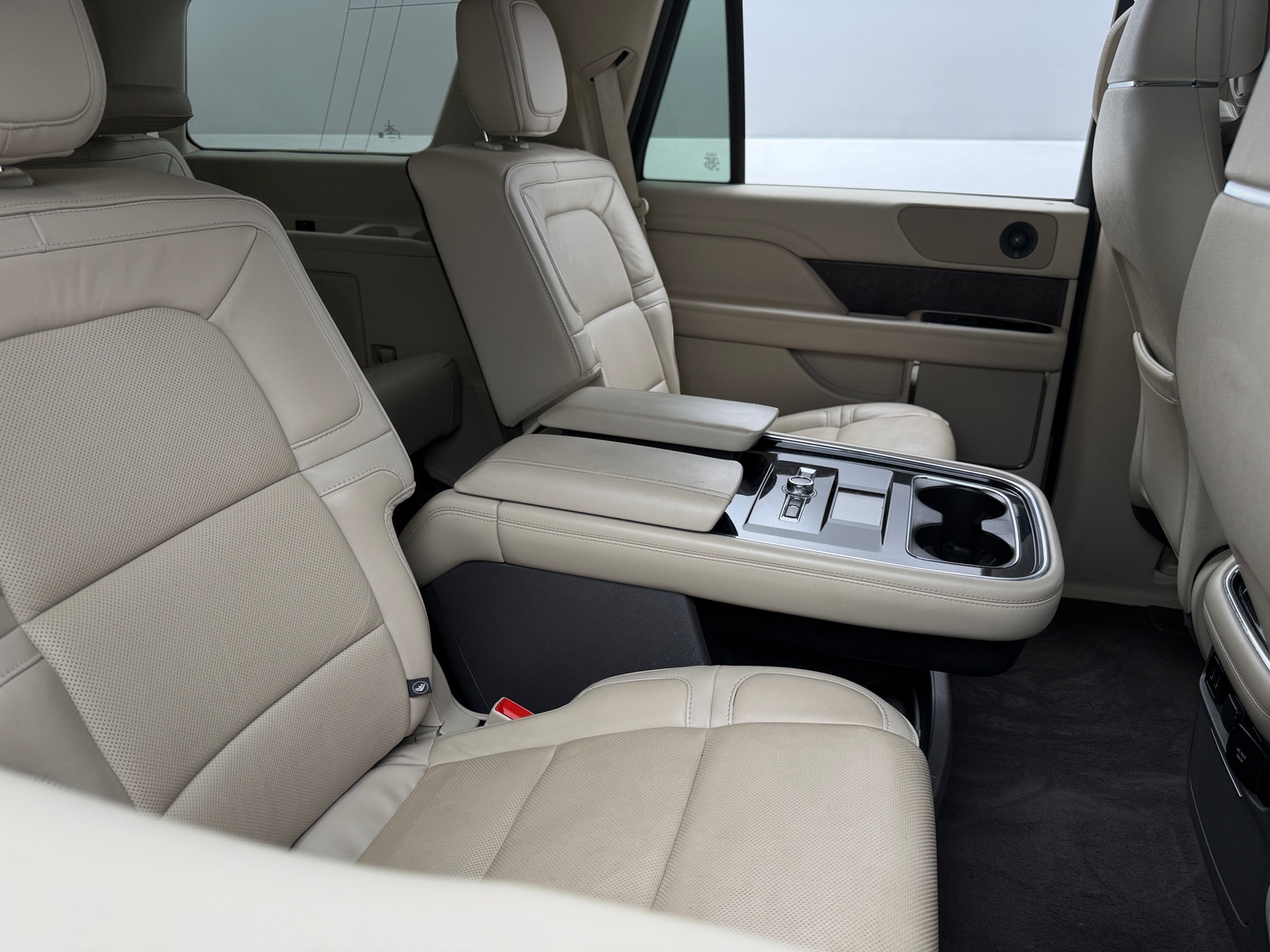 Thumbnail: 2018 Lincoln Navigator - 5