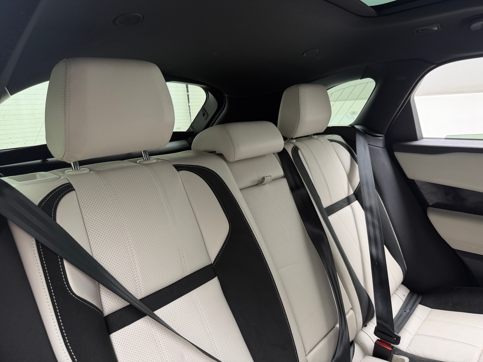 Thumbnail: 2023 Land Rover Range Rover Velar - 5