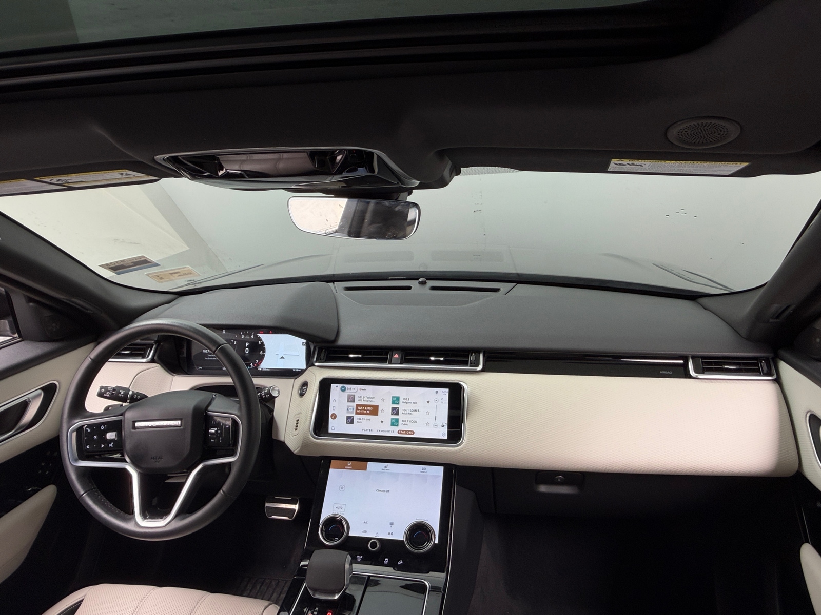 Thumbnail: 2023 Land Rover Range Rover Velar - 2