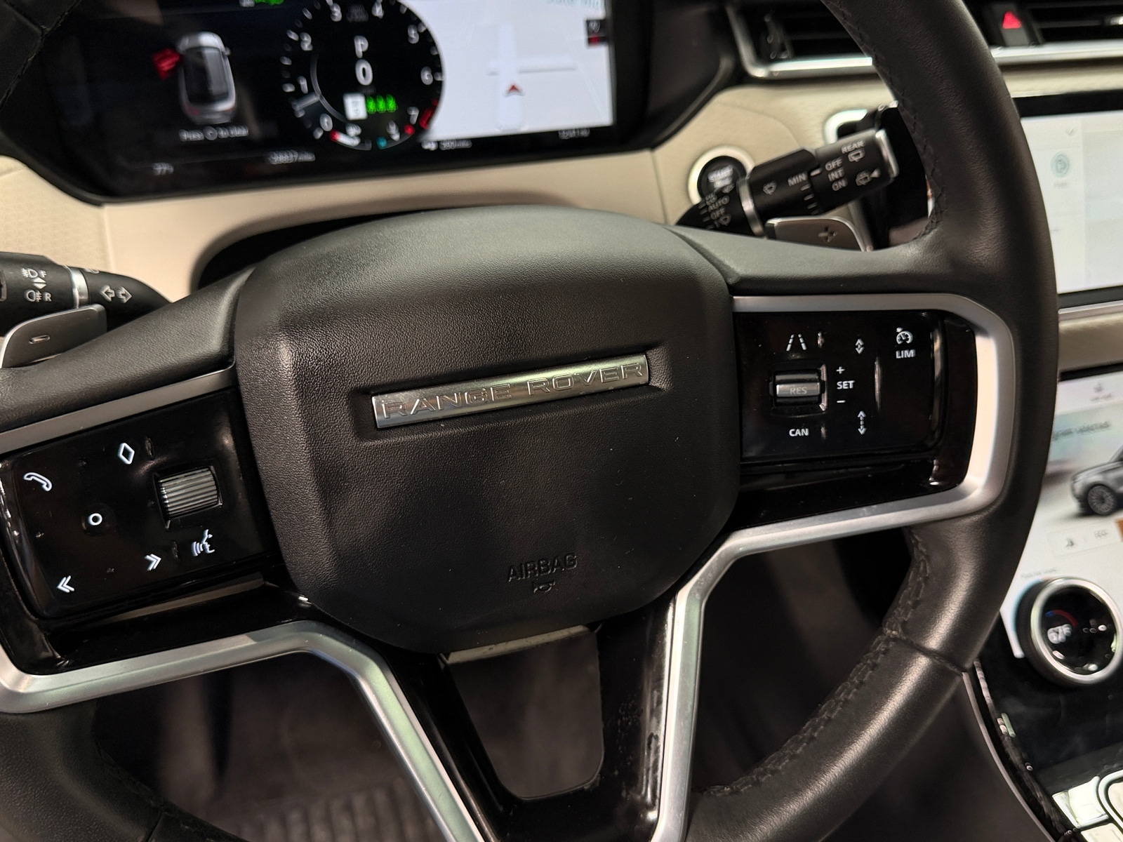 Thumbnail: 2023 Land Rover Range Rover Velar - 4