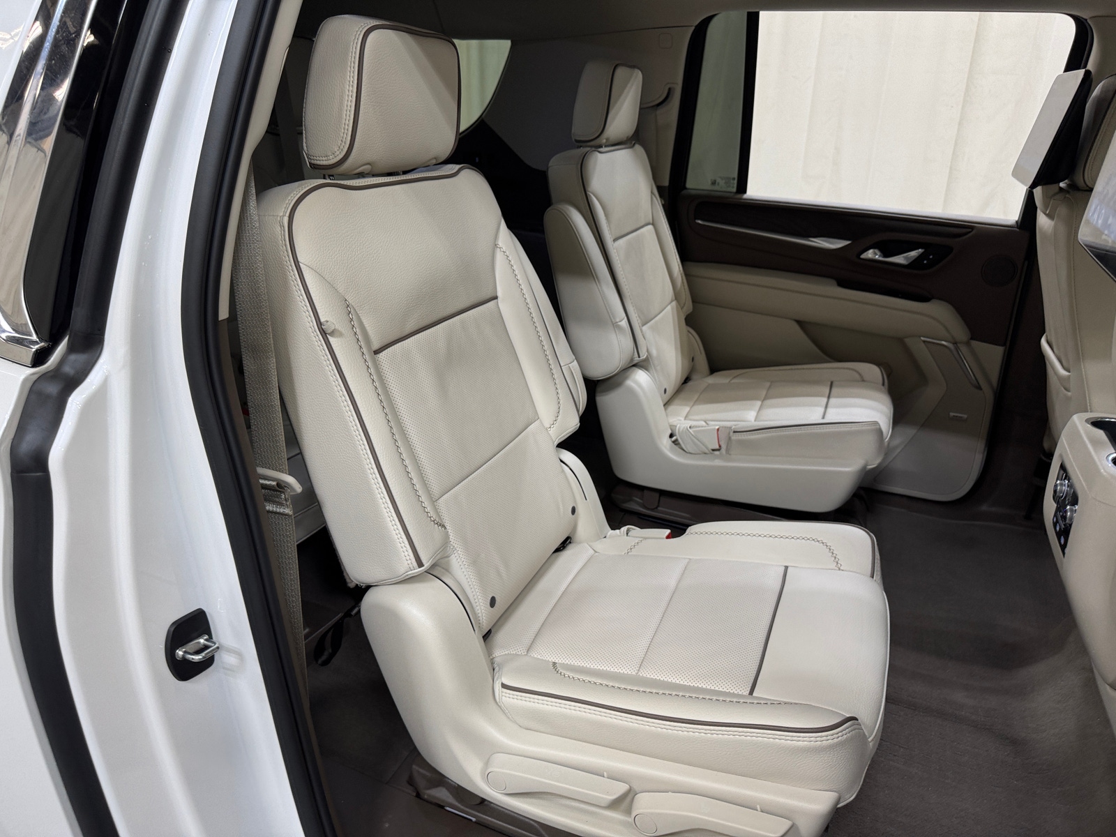 Thumbnail: 2024 GMC Yukon XL - 5