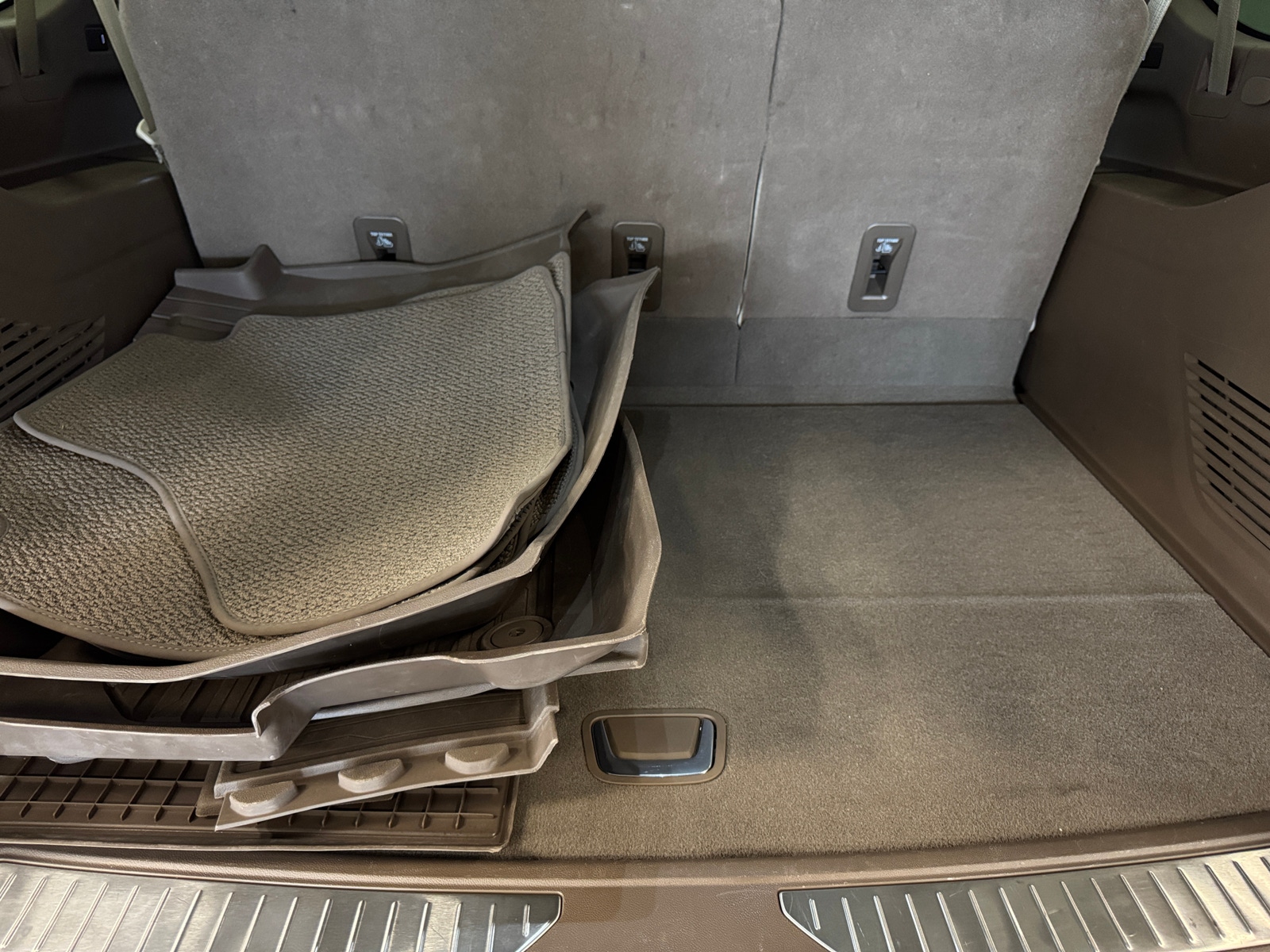 Thumbnail: 2024 GMC Yukon XL - 6