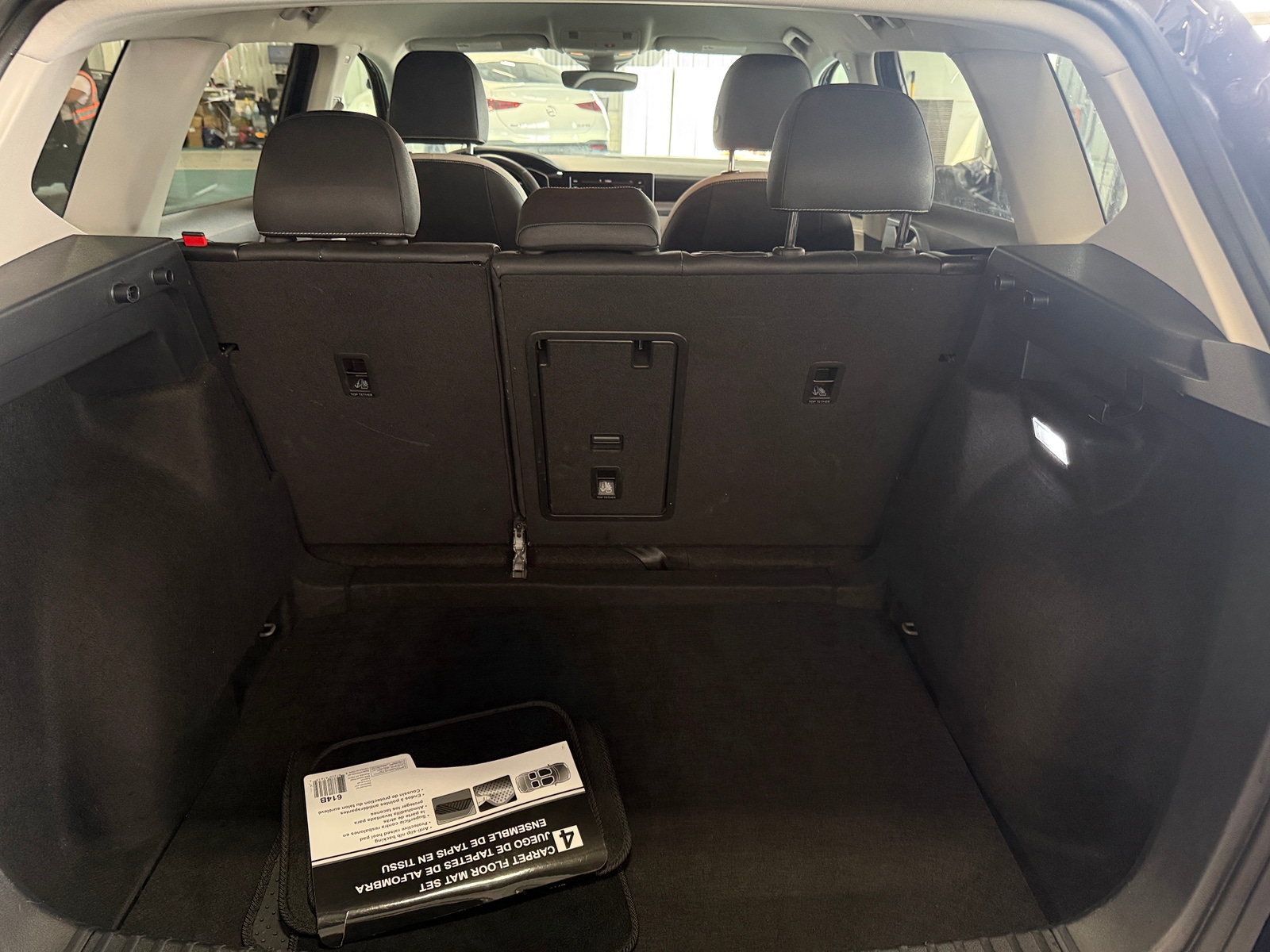 Thumbnail: 2025 Volkswagen Taos - 6