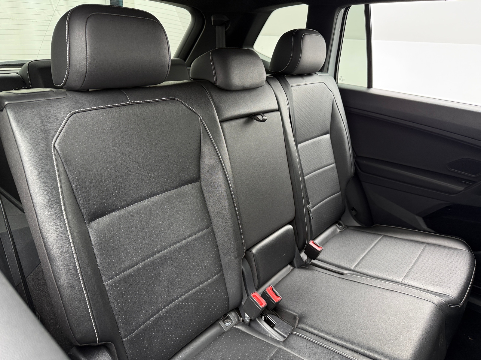 Thumbnail: 2021 Volkswagen Tiguan - 5