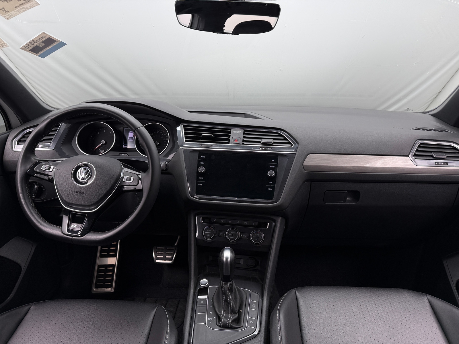 Thumbnail: 2021 Volkswagen Tiguan - 2