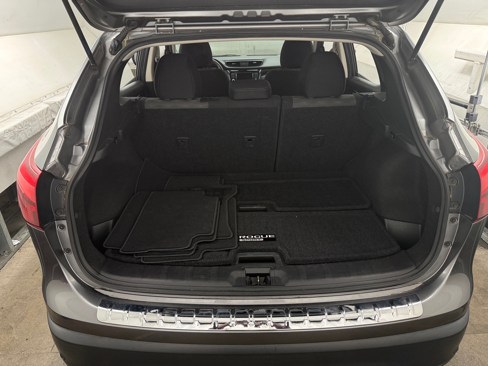 Thumbnail: 2019 Nissan Rogue Sport - 7