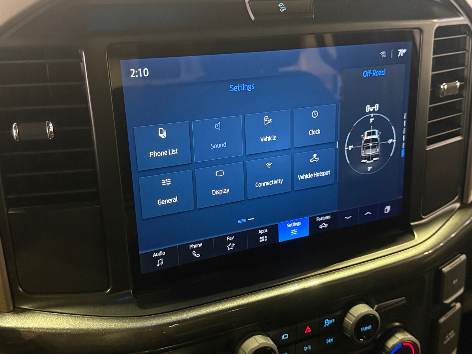 Thumbnail: 2025 Ford Econoline - 4