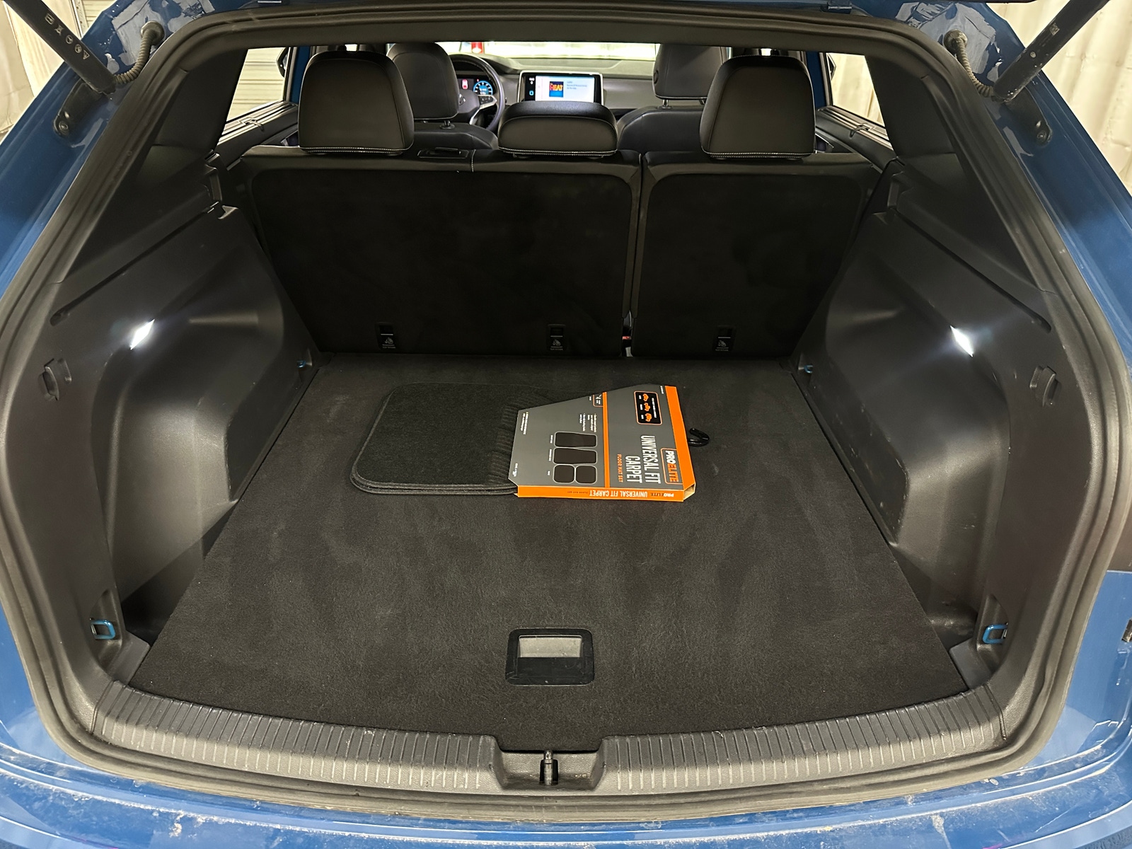 Thumbnail: 2025 Volkswagen Atlas - 6