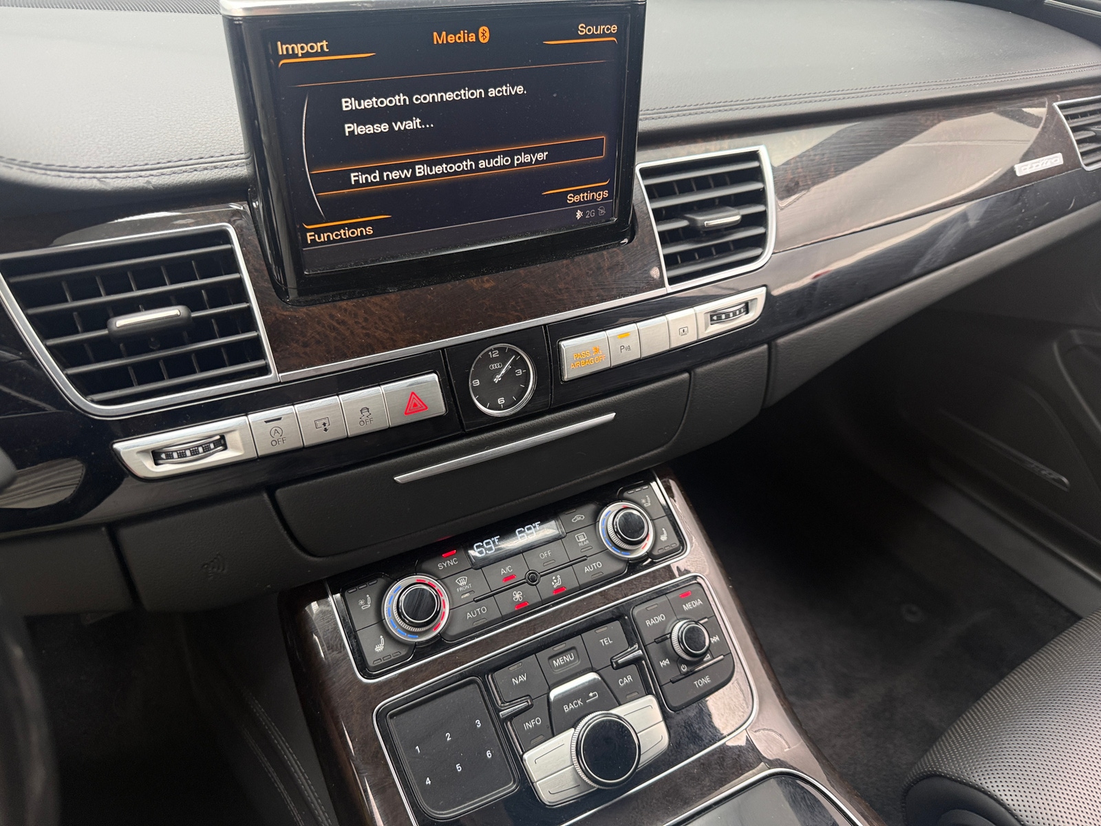 Thumbnail: 2017 Audi A8 - 3