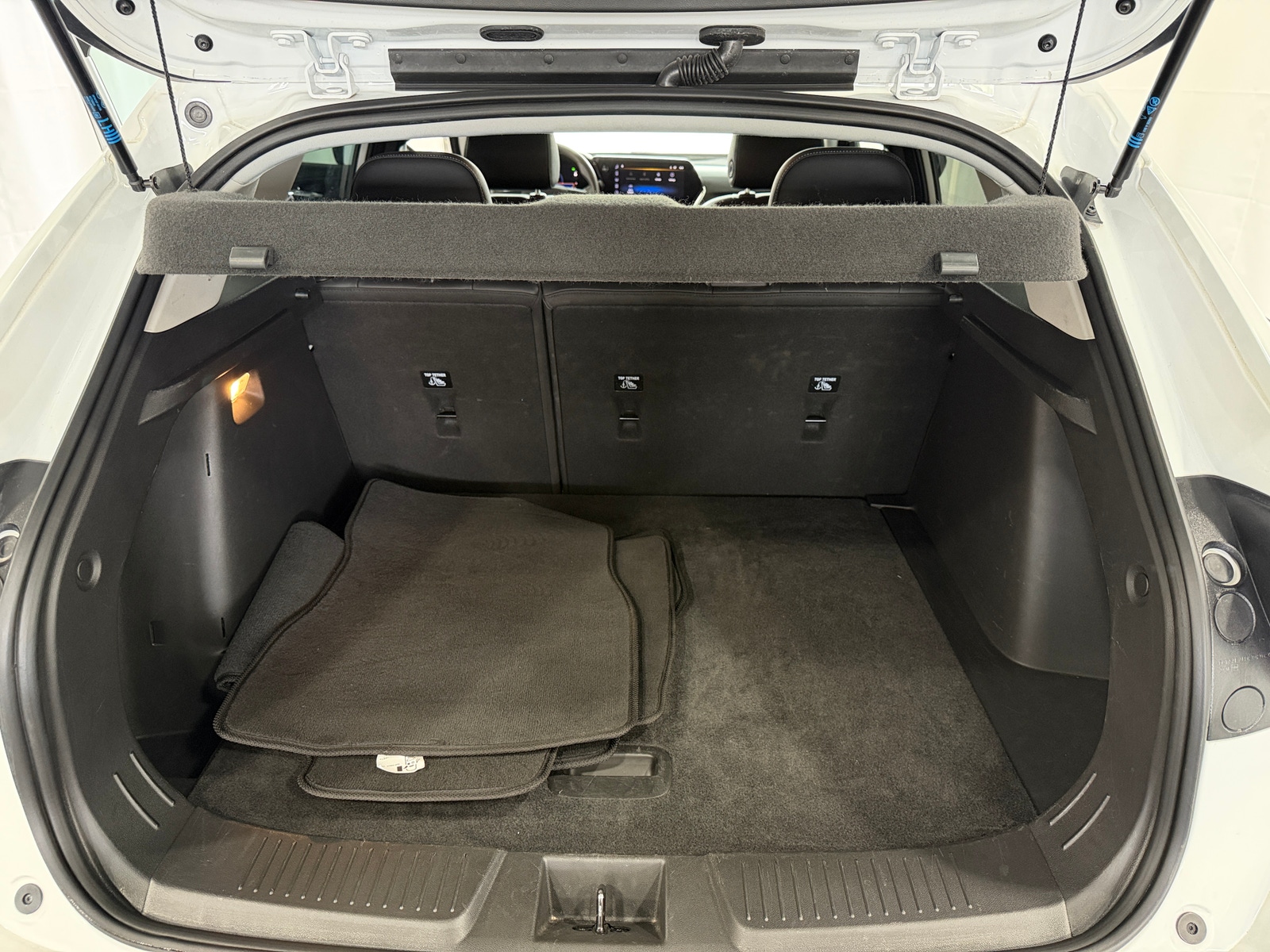 Thumbnail: 2025 Chevrolet Trax - 7