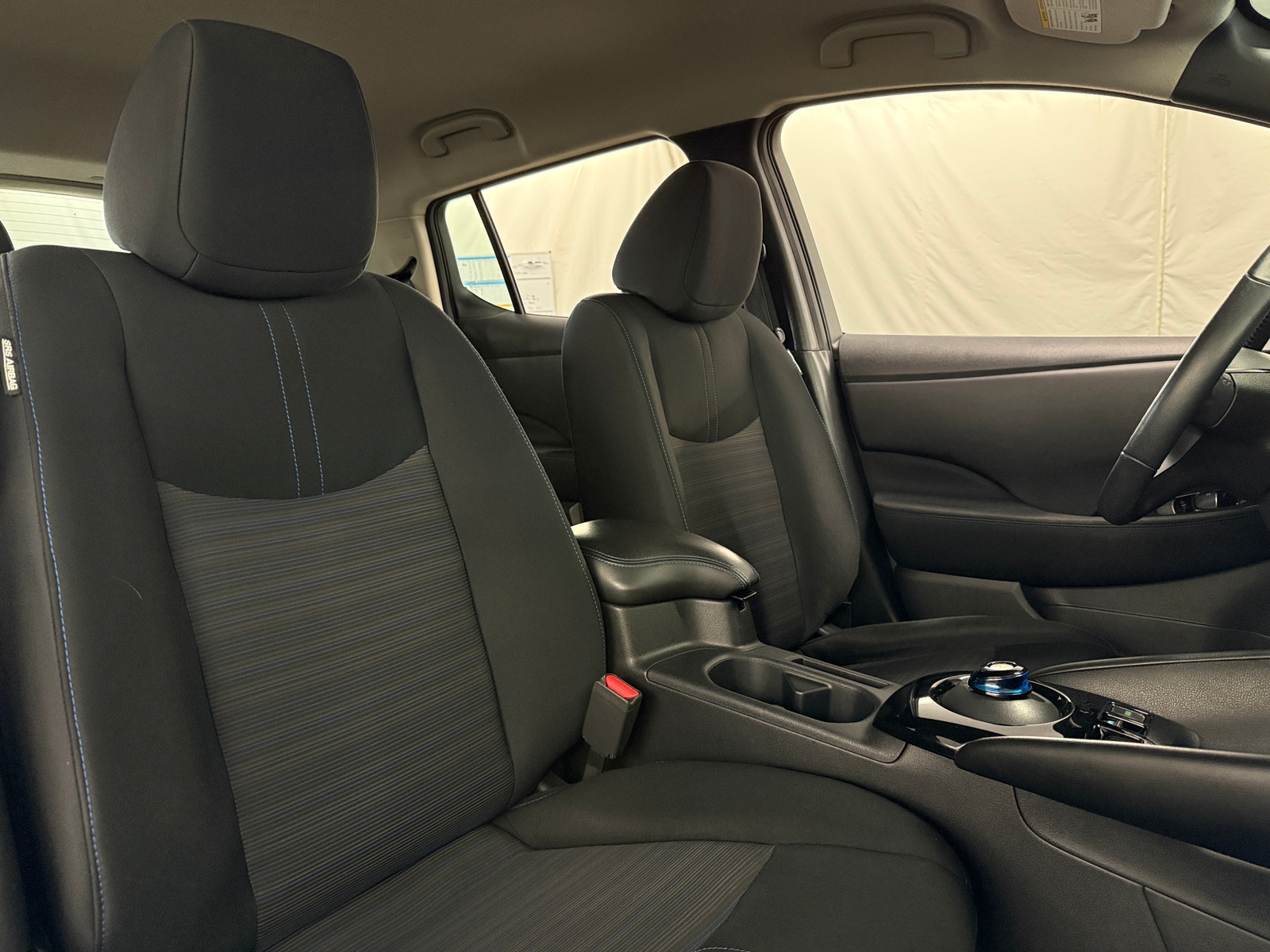 Thumbnail: 2020 Nissan Leaf - 2