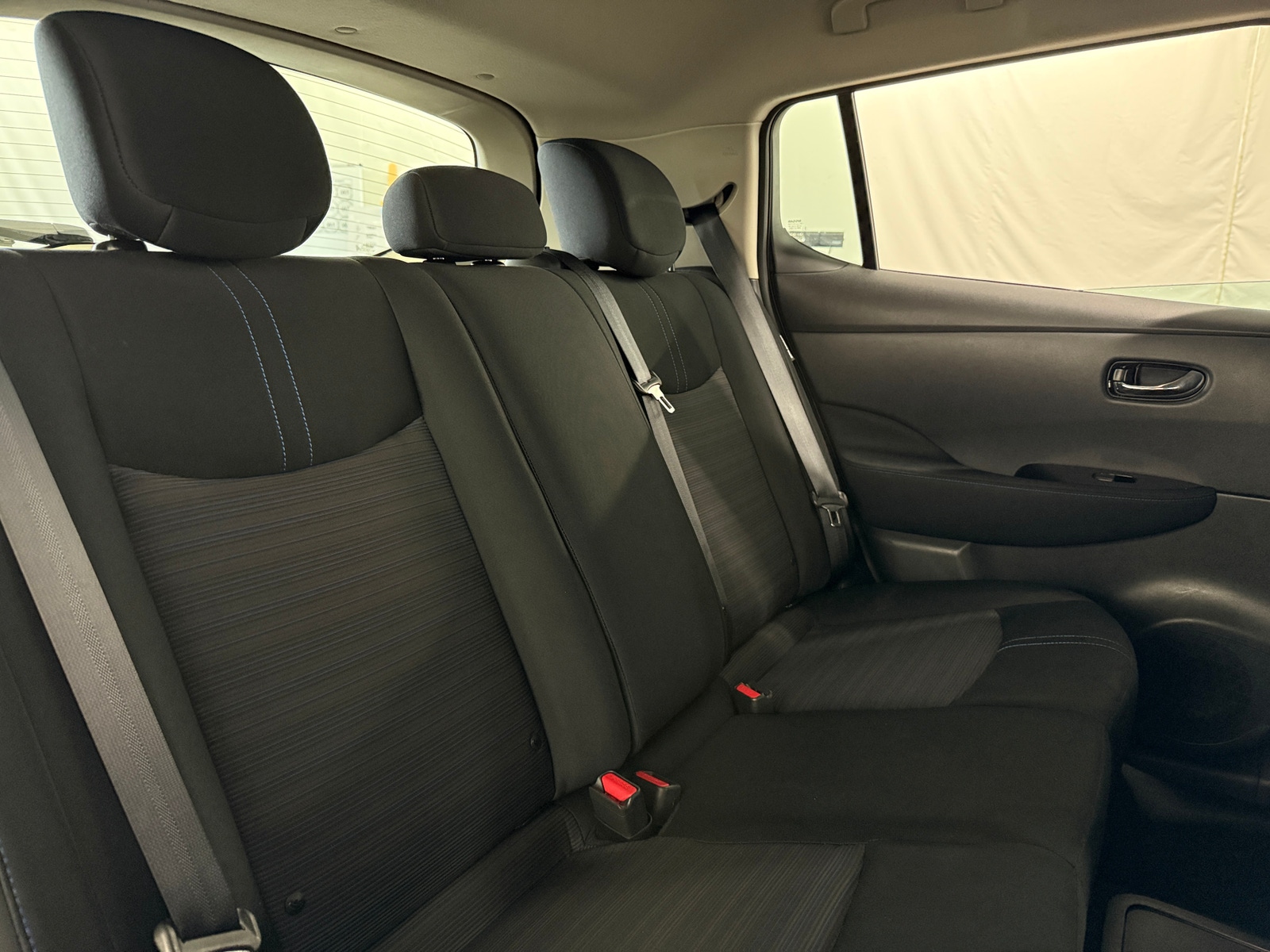 Thumbnail: 2020 Nissan Leaf - 6