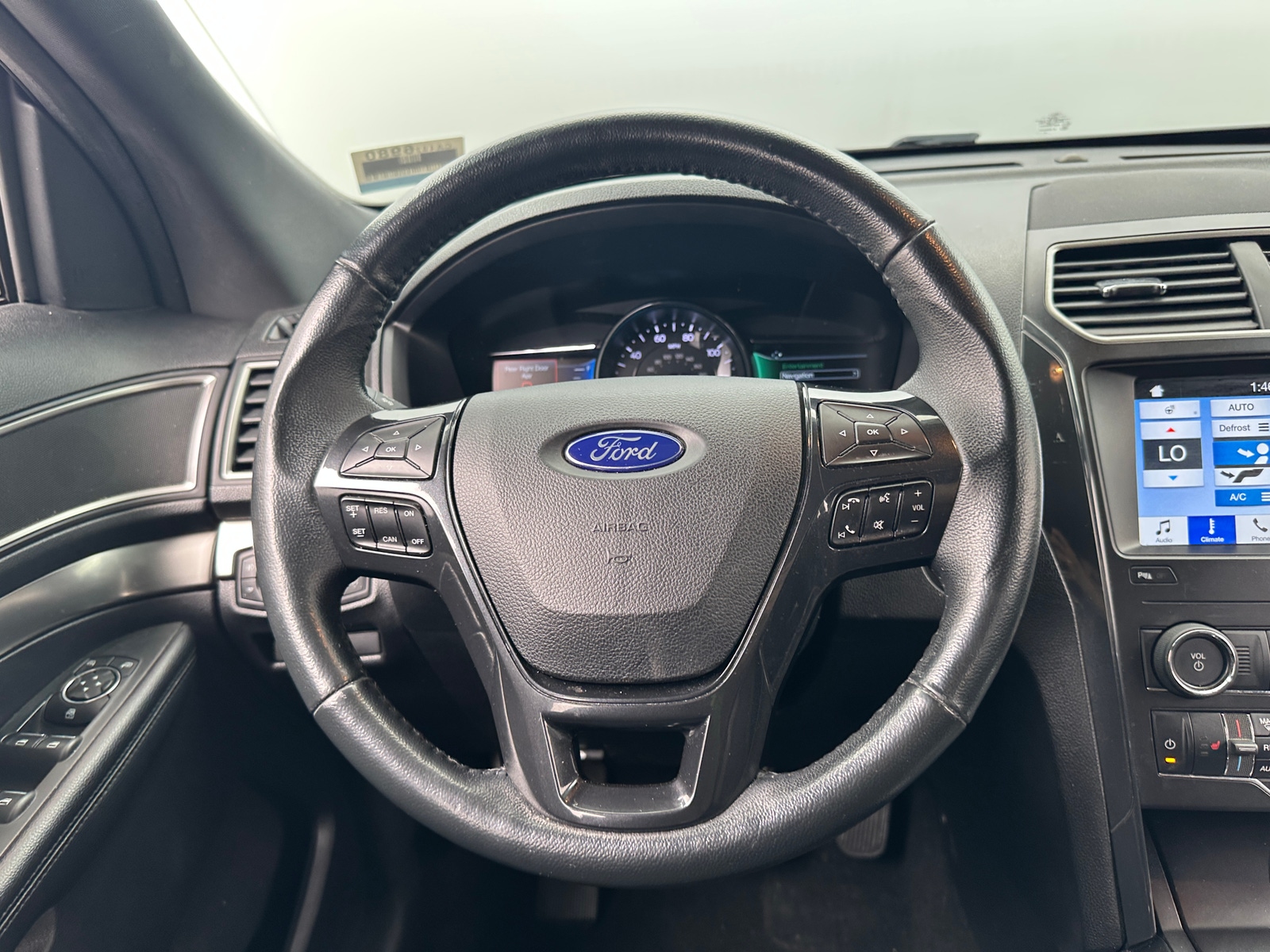 Thumbnail: 2019 Ford Explorer - 5
