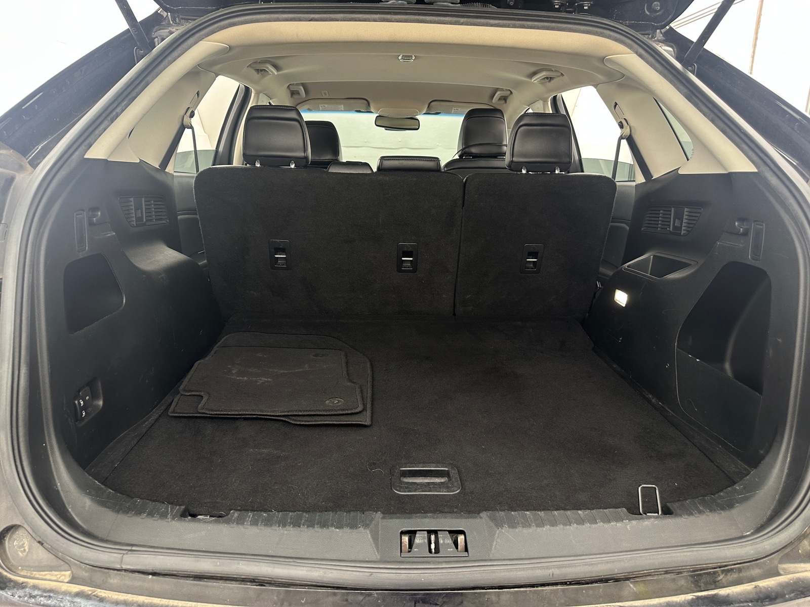 Thumbnail: 2020 Ford Edge - 6