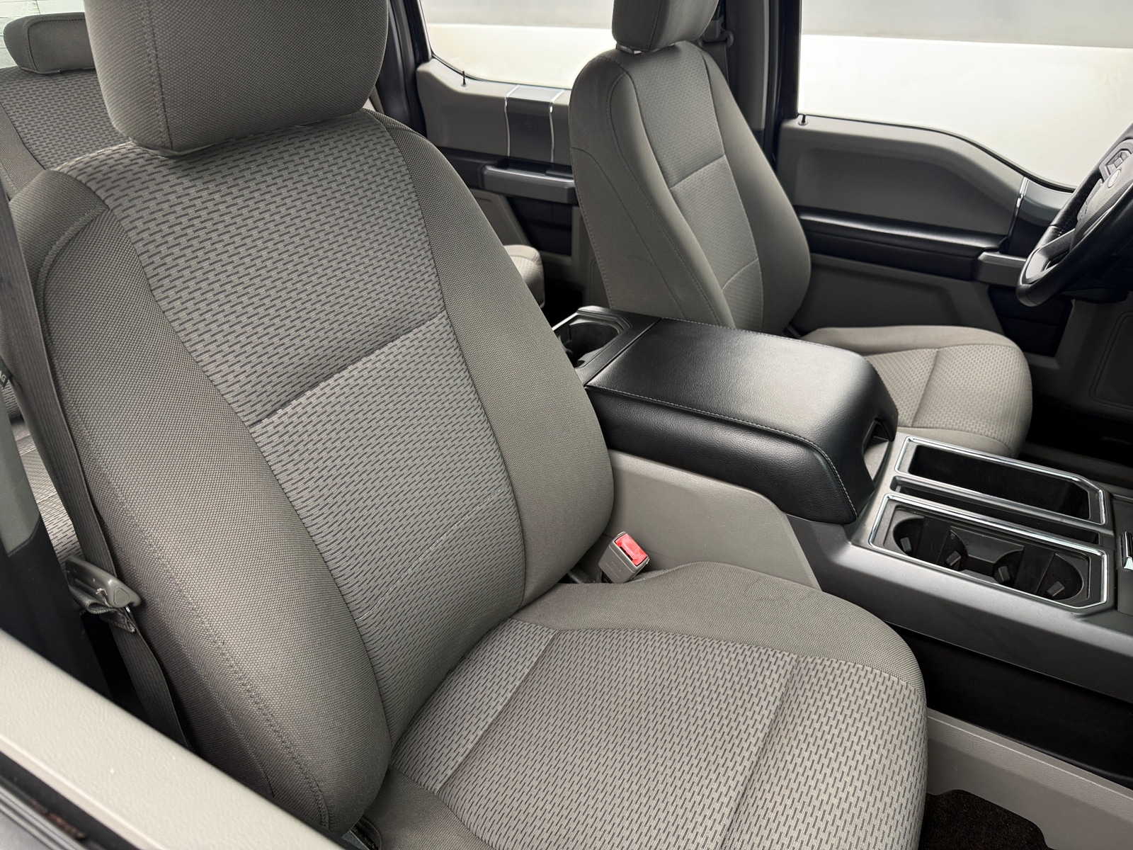 Thumbnail: 2018 Ford Econoline - 2