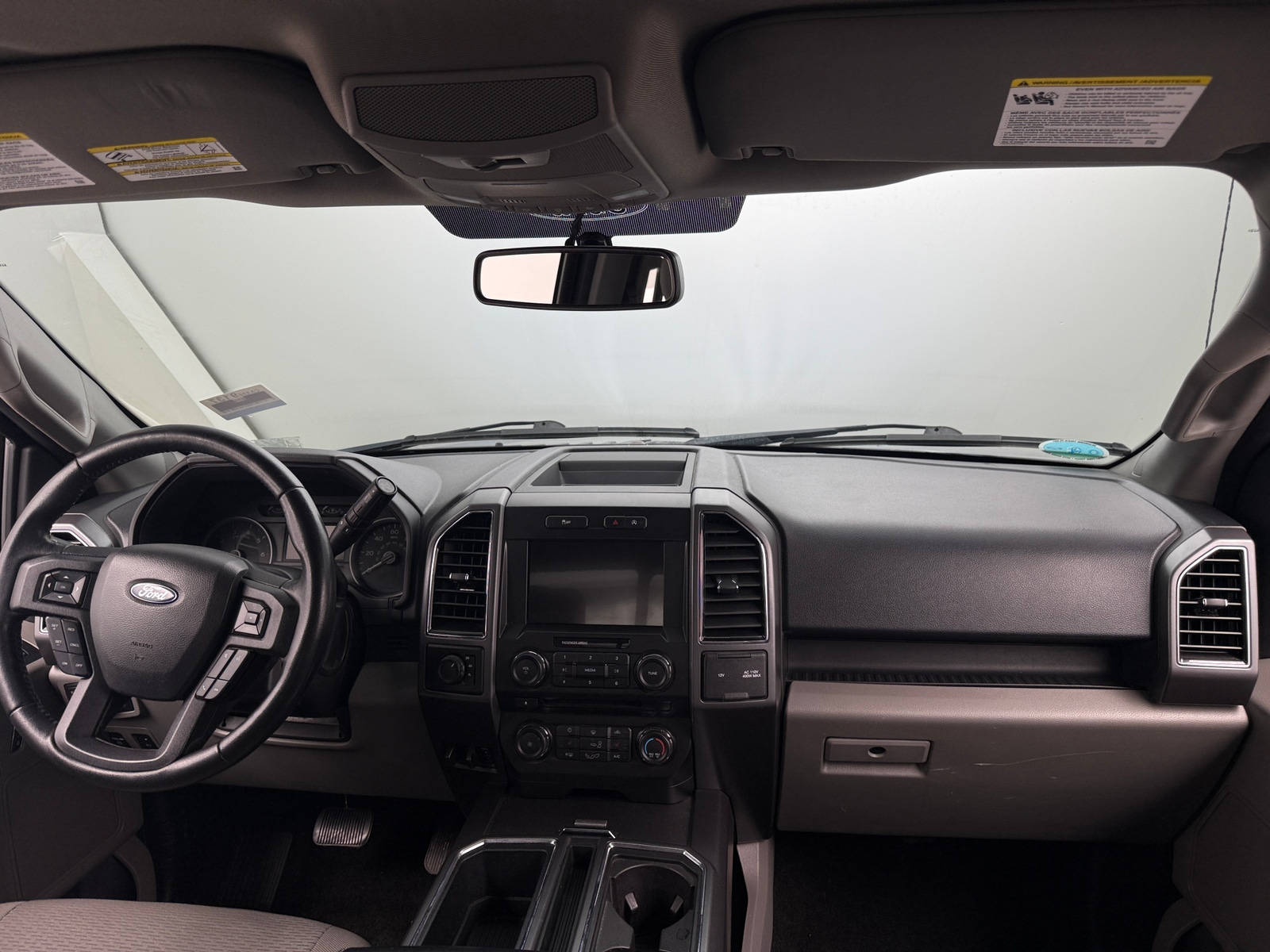 Thumbnail: 2018 Ford Econoline - 3