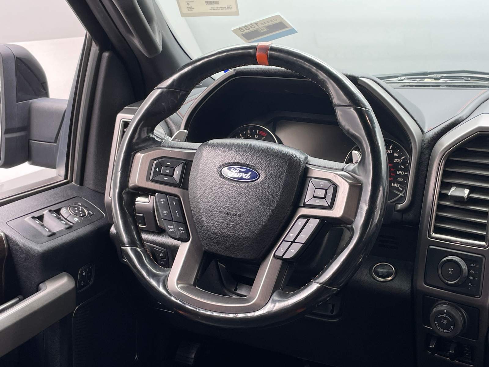 Thumbnail: 2017 Ford Econoline - 4