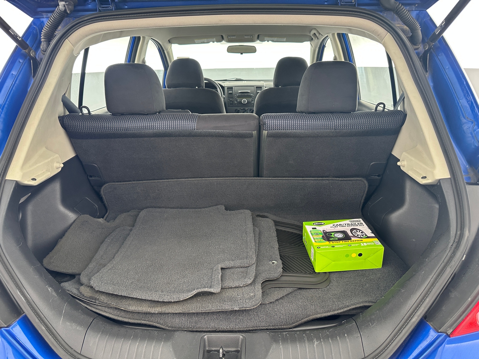 Thumbnail: 2011 Nissan Versa - 7