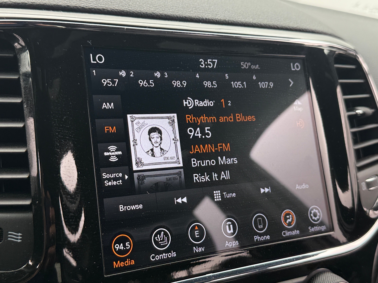 Thumbnail: 2021 Jeep Grand Cherokee - 4