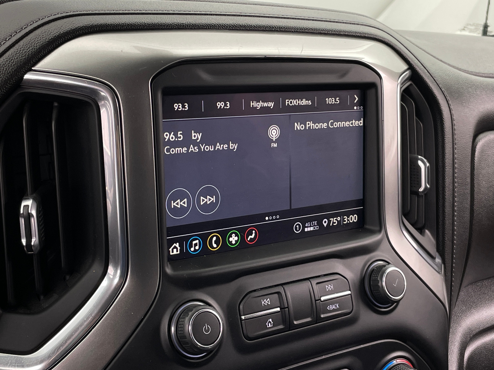 Thumbnail: 2020 Chevrolet Silverado 1500 - 4