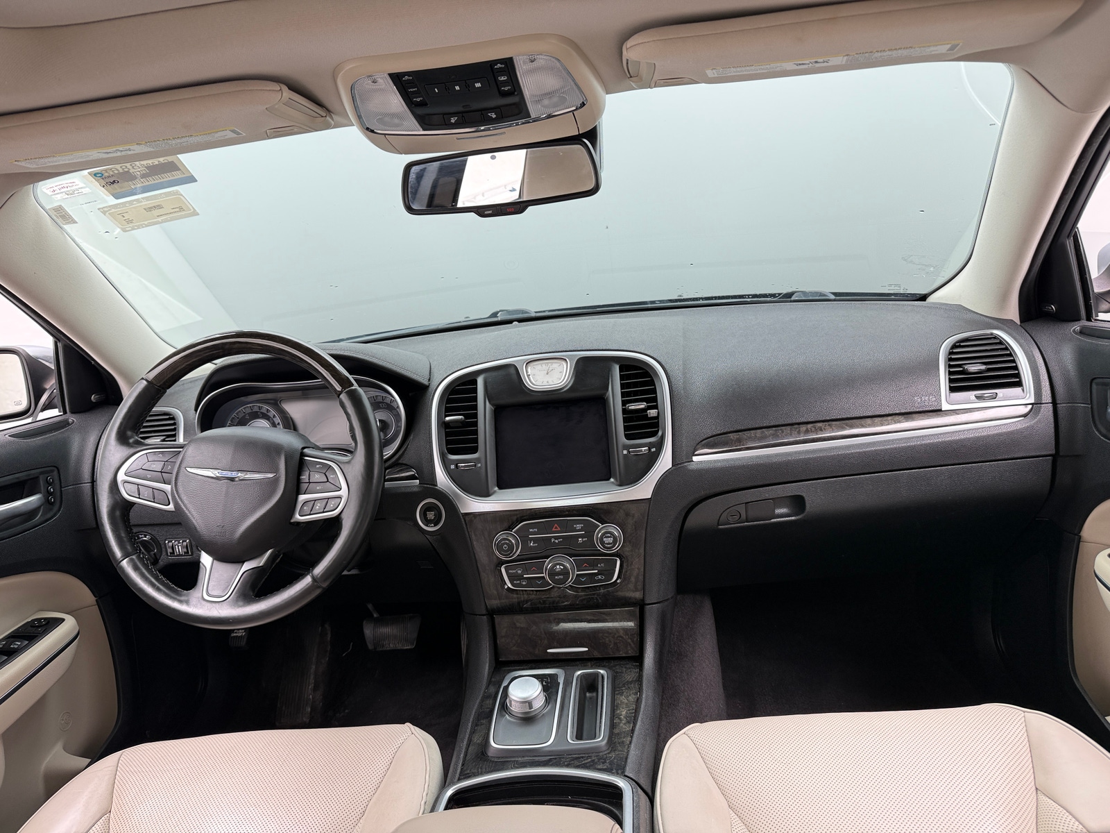 Thumbnail: 2018 Chrysler 300 - 2