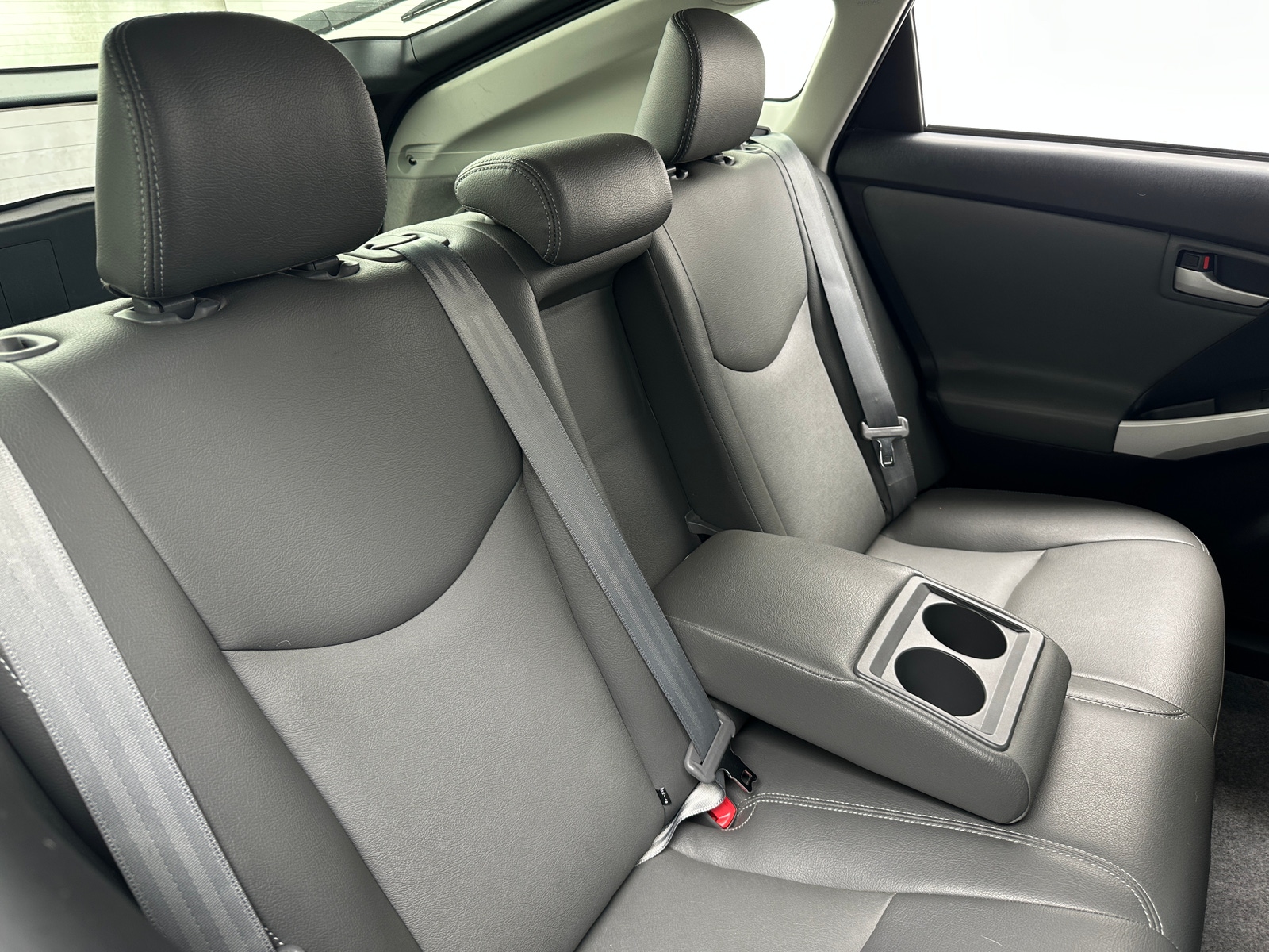 Thumbnail: 2013 Toyota Prius - 6