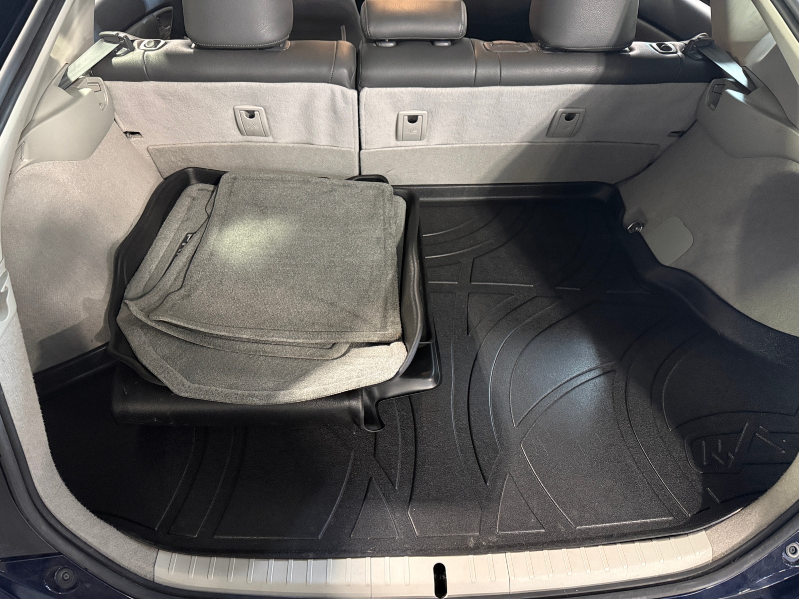 Thumbnail: 2013 Toyota Prius - 7