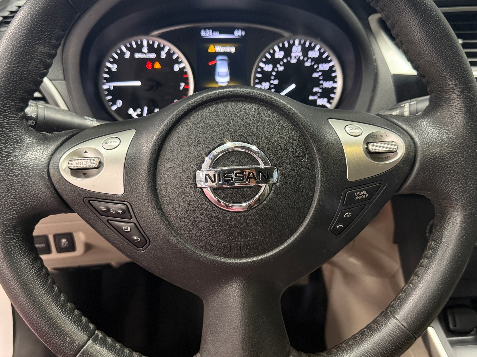 Thumbnail: 2016 Nissan Sentra - 5