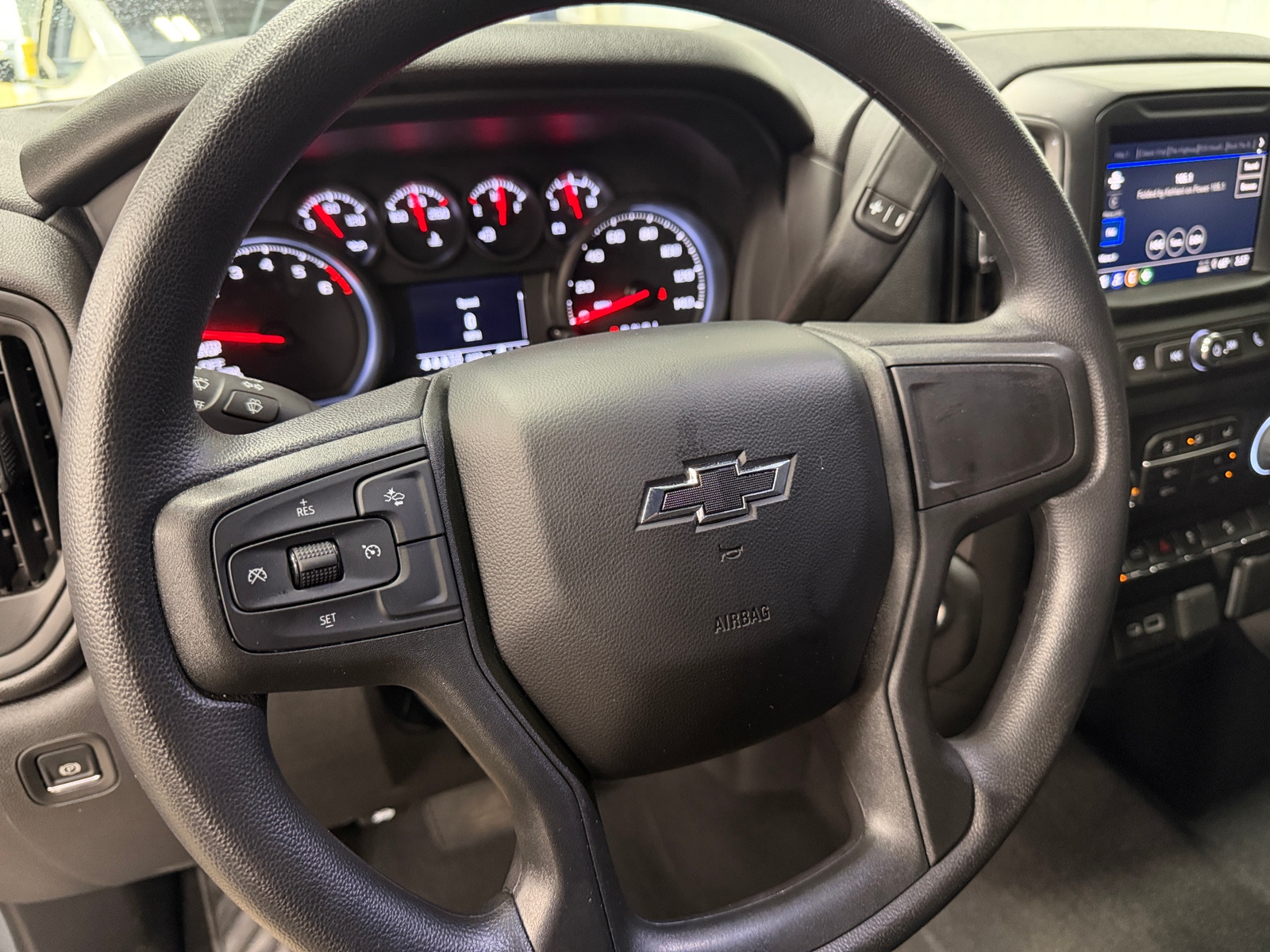 Thumbnail: 2026 Chevrolet Silverado 1500 - 5