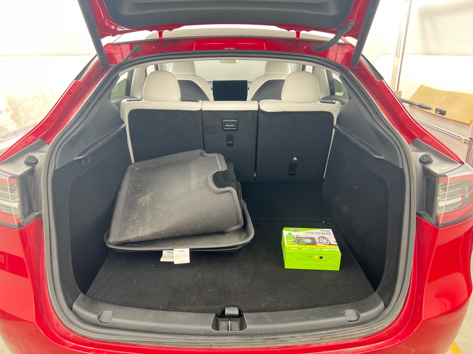 Thumbnail: 2023 Tesla Model Y - 4