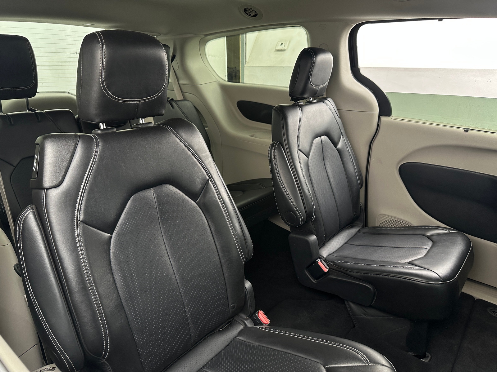 Thumbnail: 2024 Chrysler Pacifica - 5