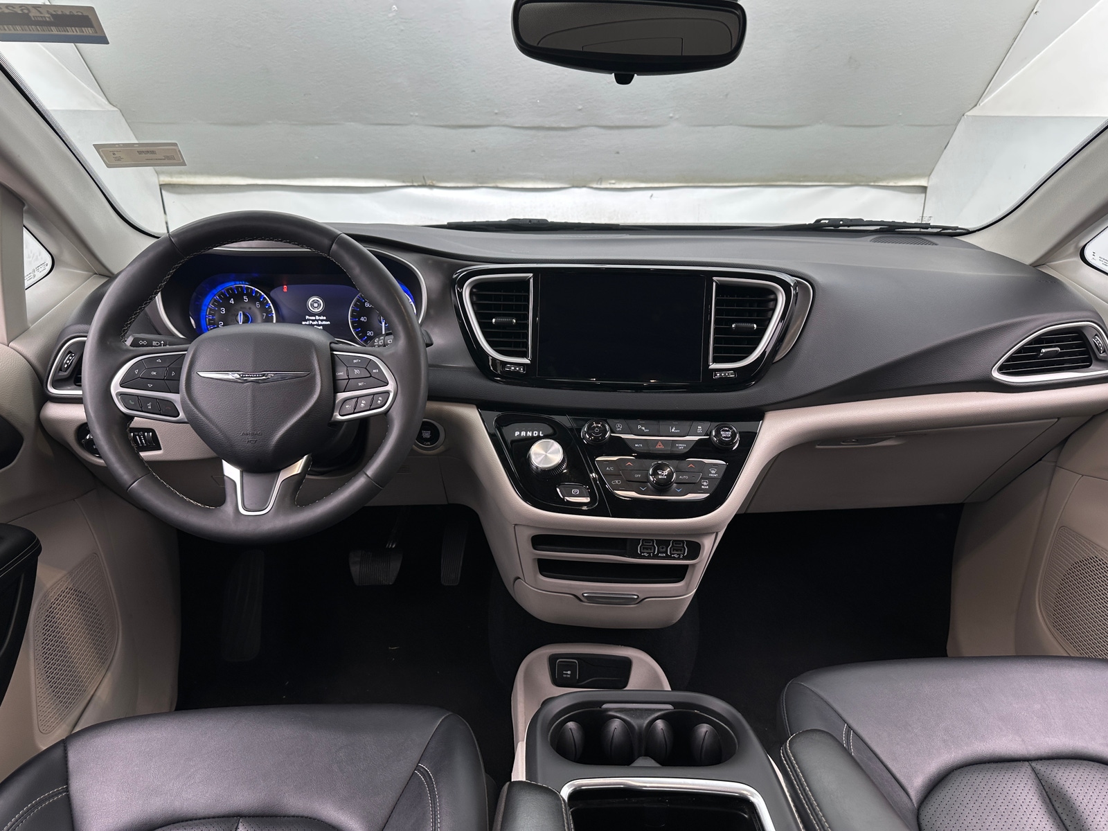 Thumbnail: 2024 Chrysler Pacifica - 2