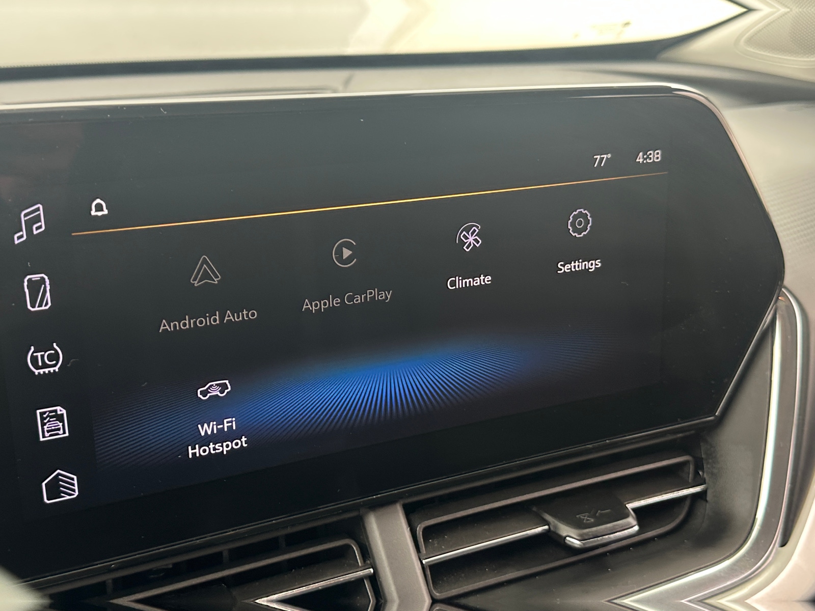 Thumbnail: 2025 Chevrolet Trax - 4