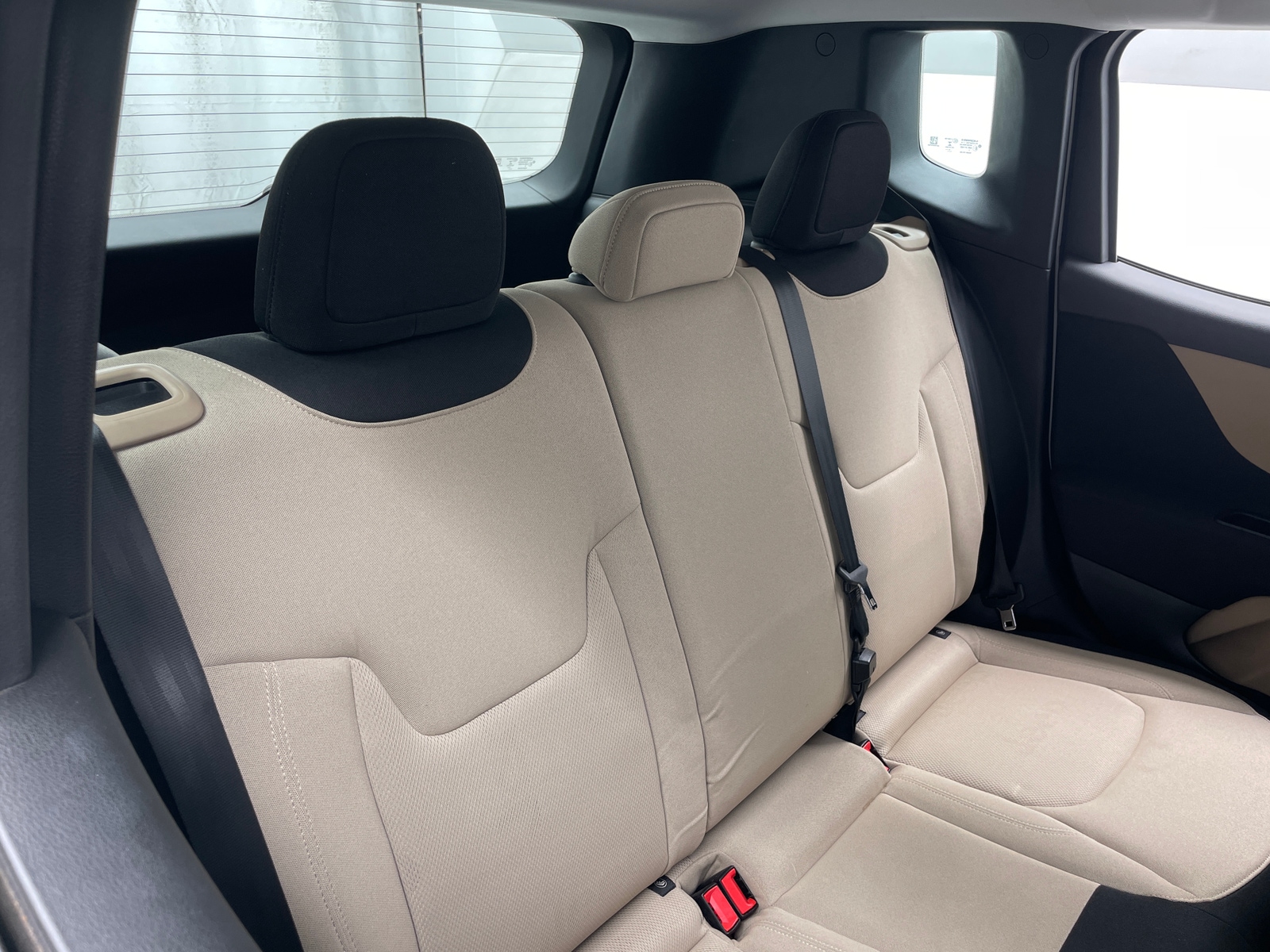 Thumbnail: 2015 Jeep Renegade - 6