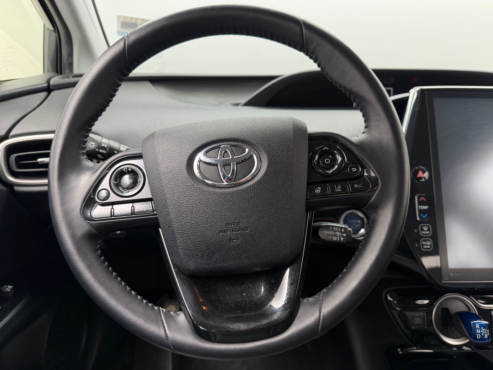 Thumbnail: 2020 Toyota Prius Prime - 4