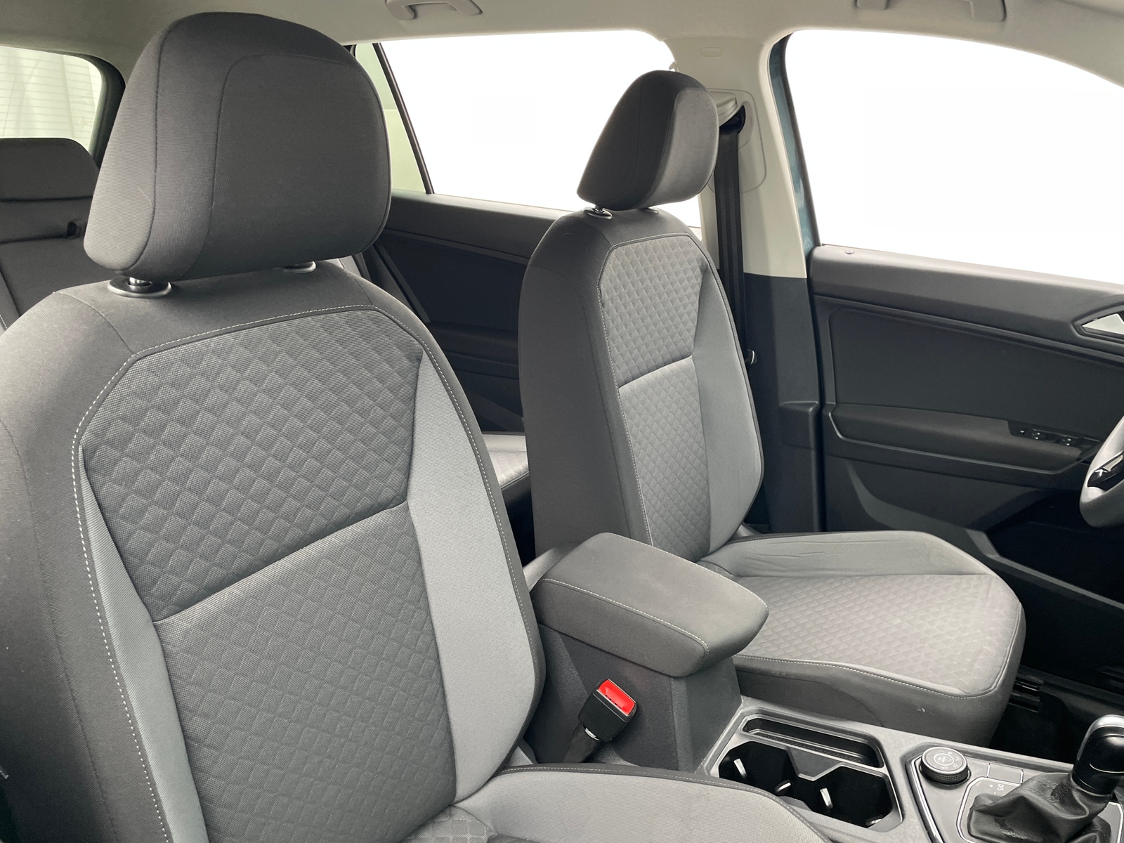 Thumbnail: 2019 Volkswagen Tiguan - 2