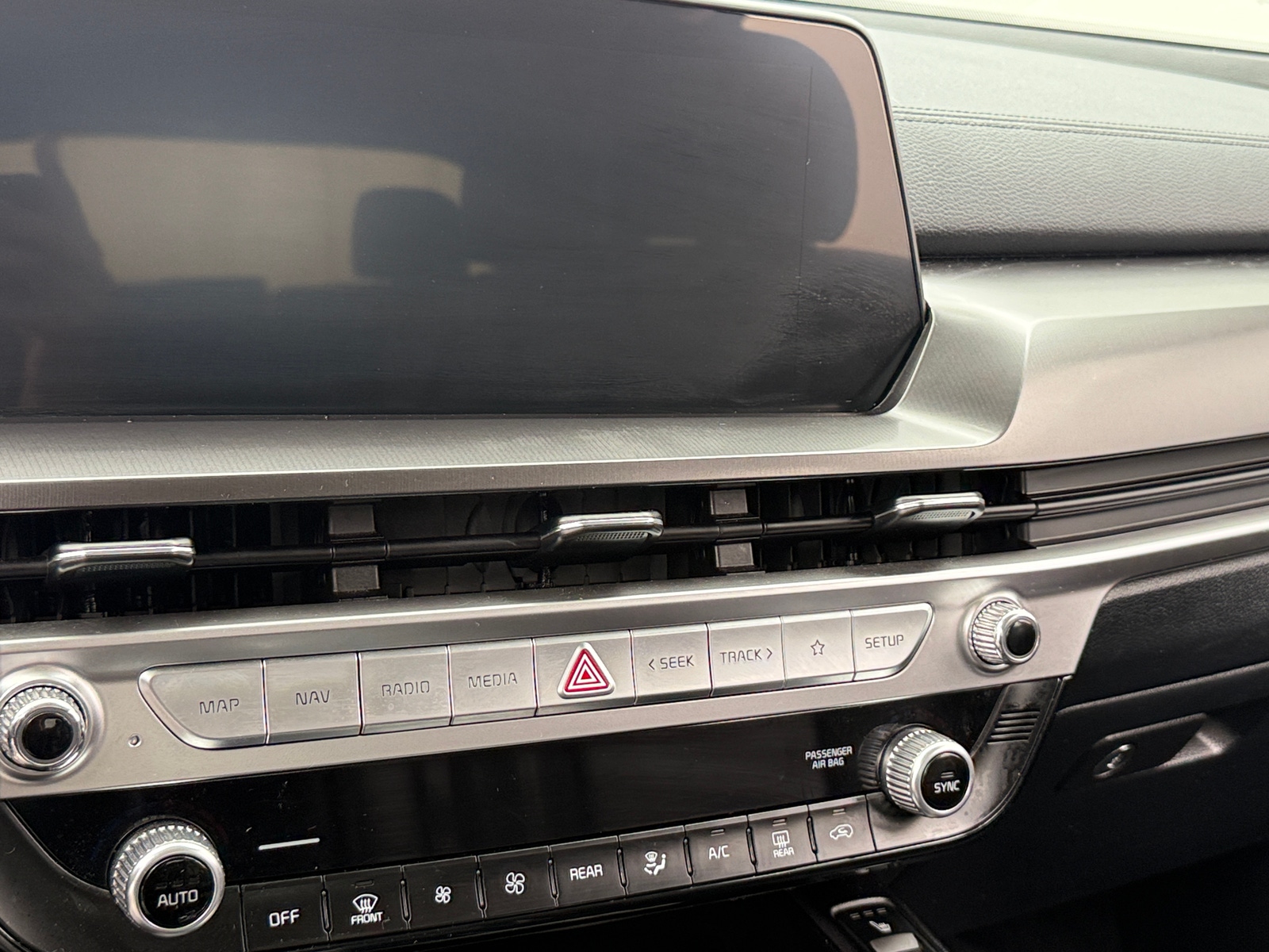 Thumbnail: 2025 Kia Telluride - 3