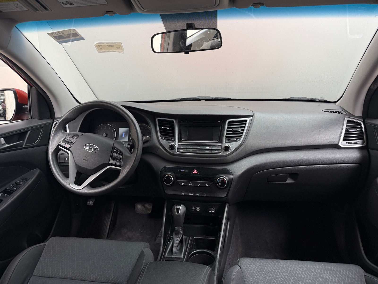 Thumbnail: 2017 Hyundai Tucson - 3