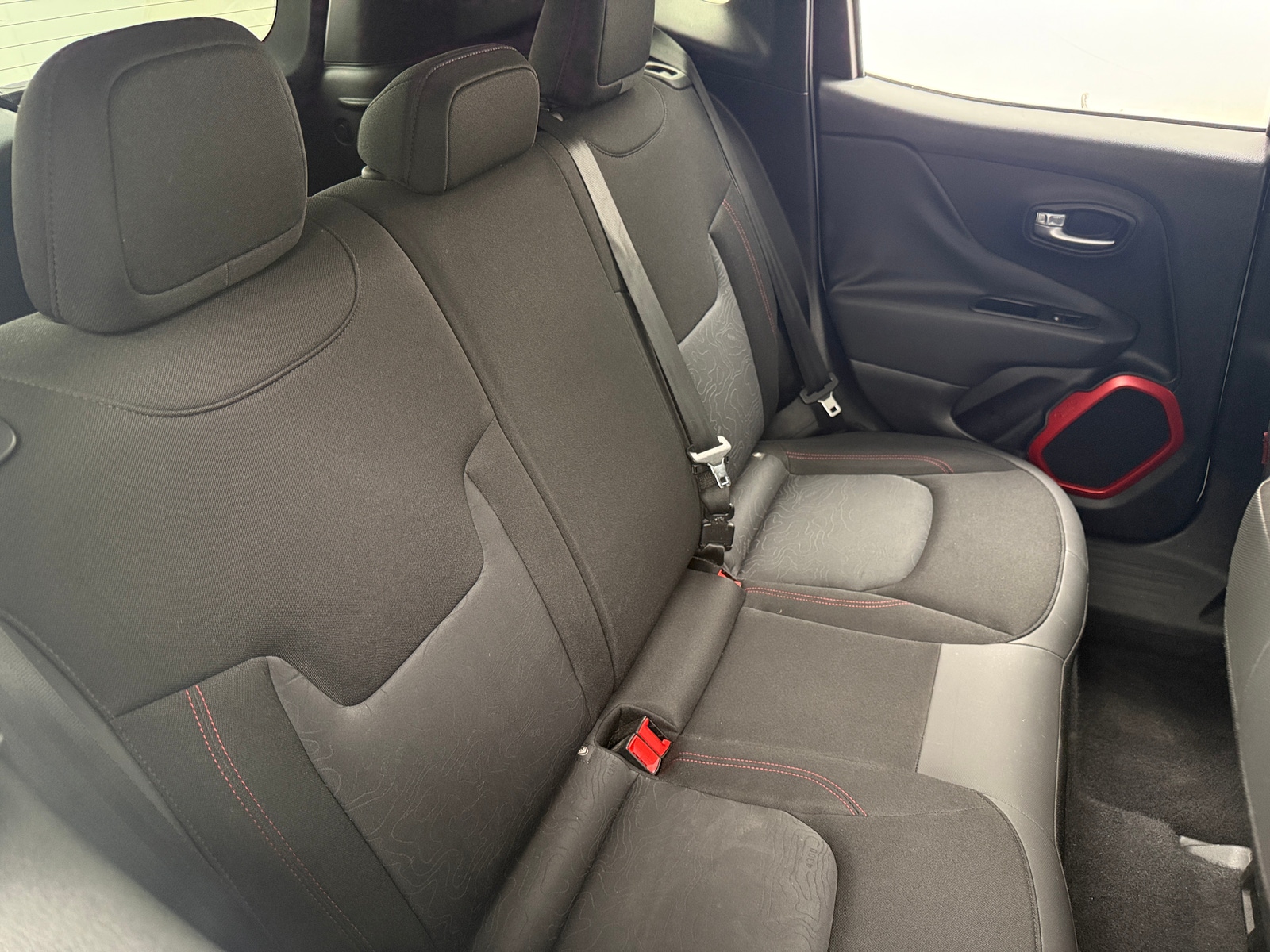 Thumbnail: 2017 Jeep Renegade - 6