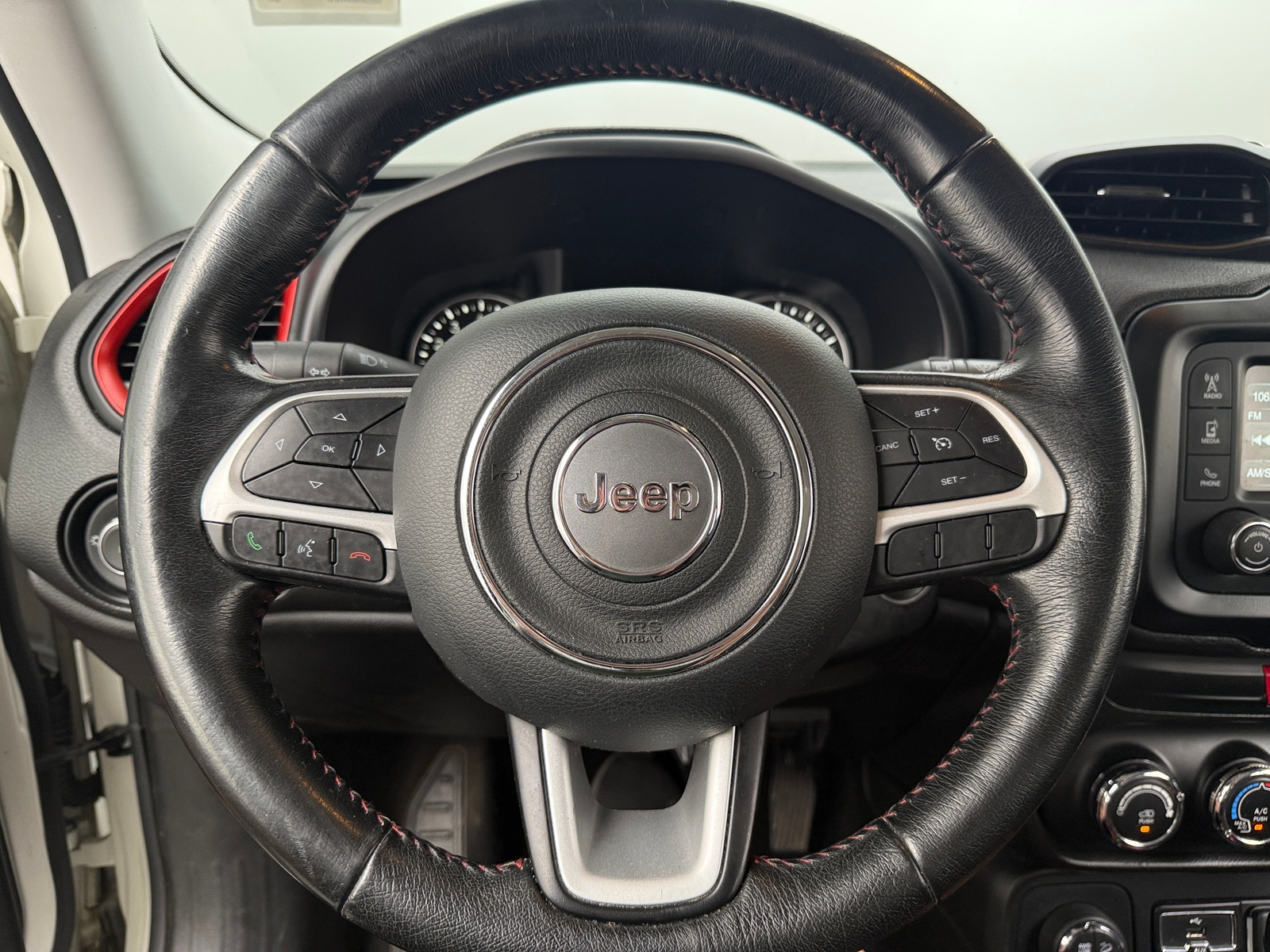 Thumbnail: 2017 Jeep Renegade - 5