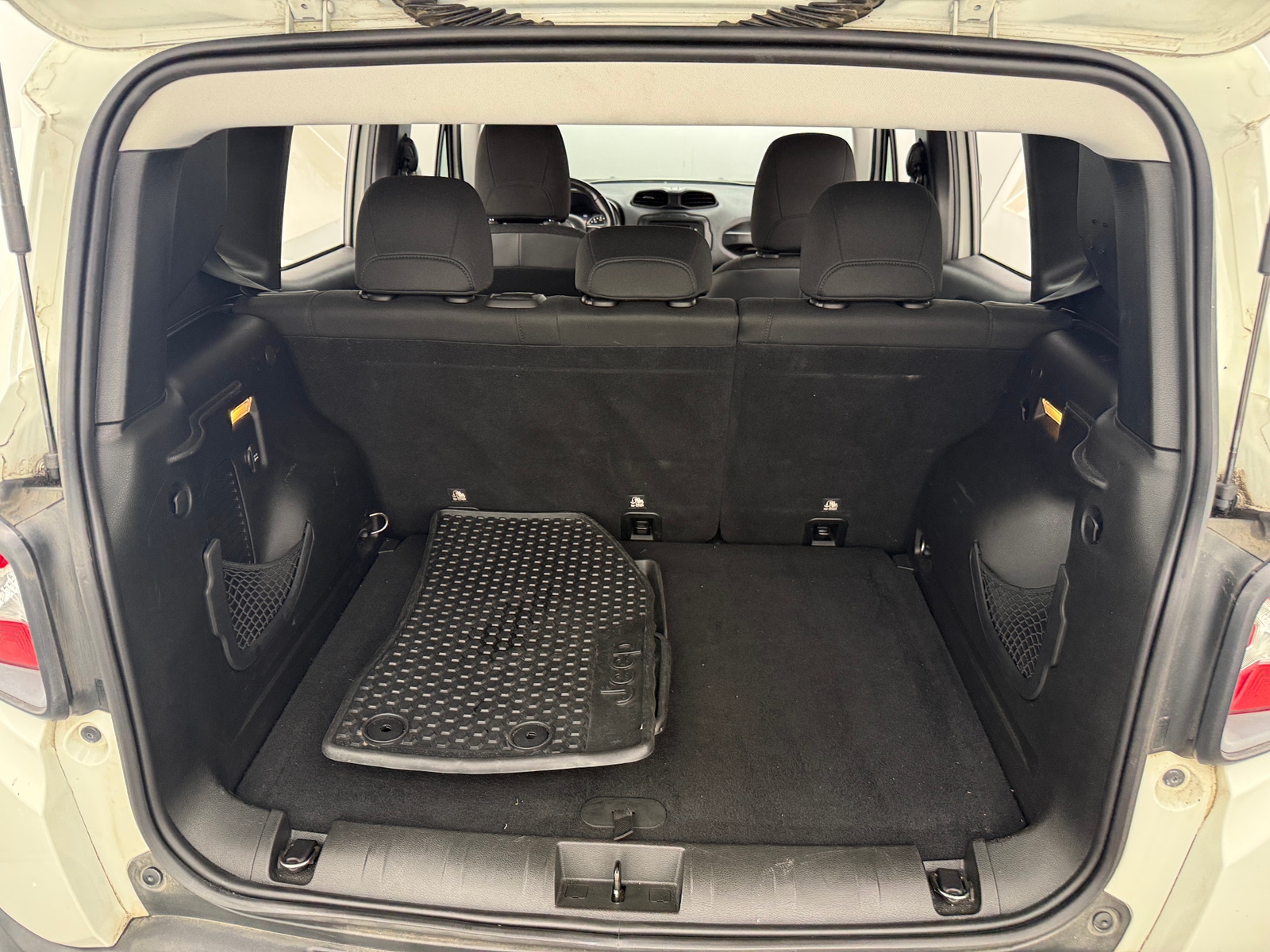 Thumbnail: 2017 Jeep Renegade - 7