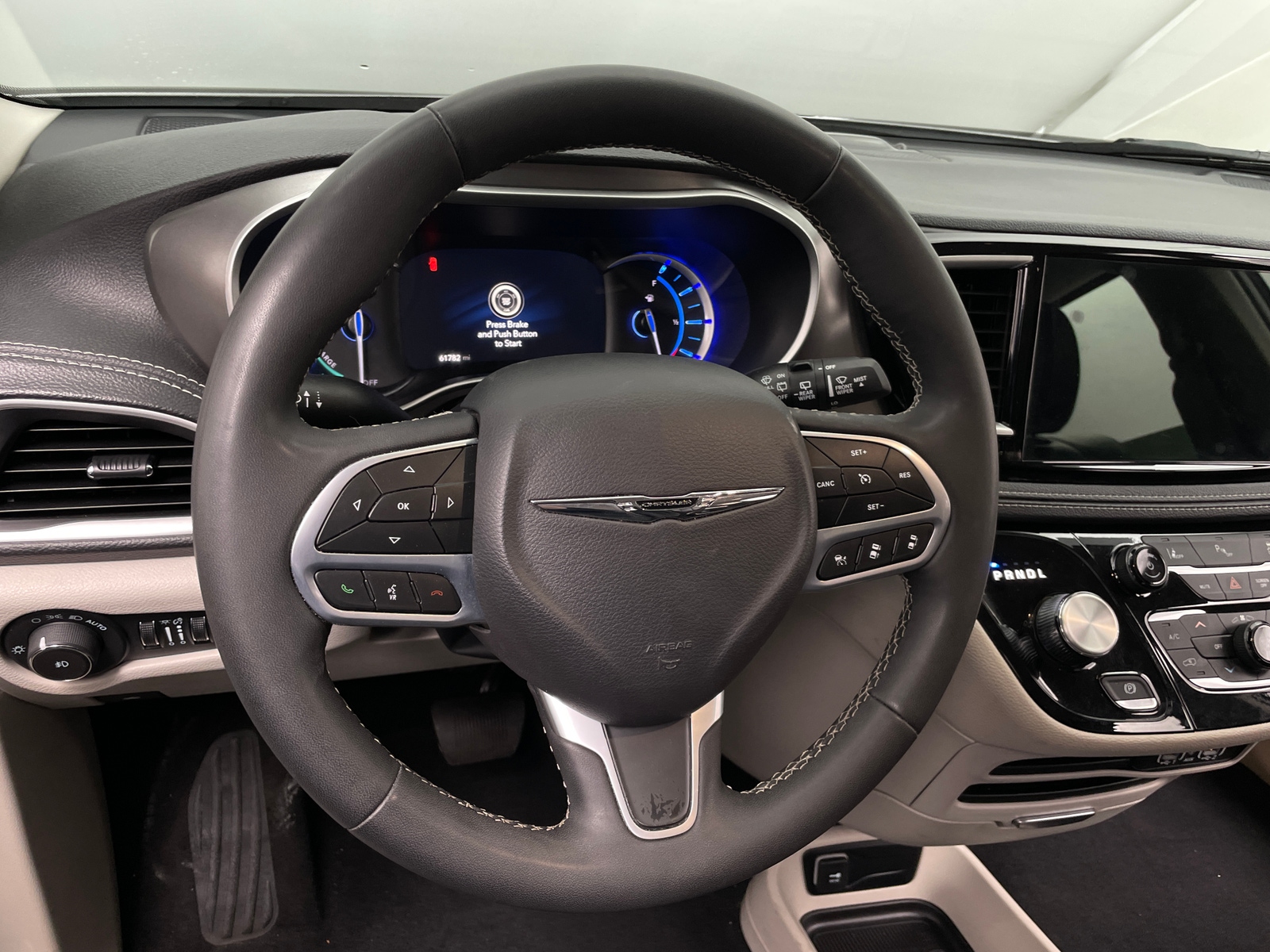 Thumbnail: 2024 Chrysler Pacifica - 4