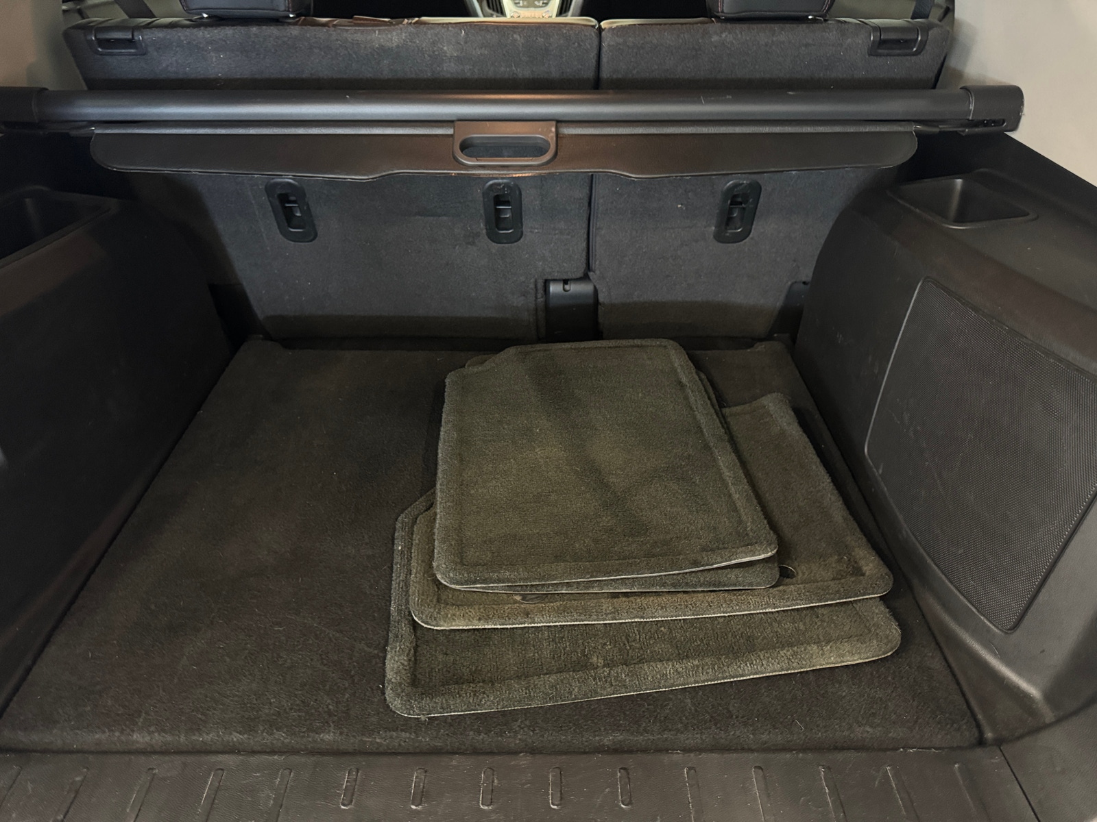 Thumbnail: 2017 Chevrolet Equinox - 6