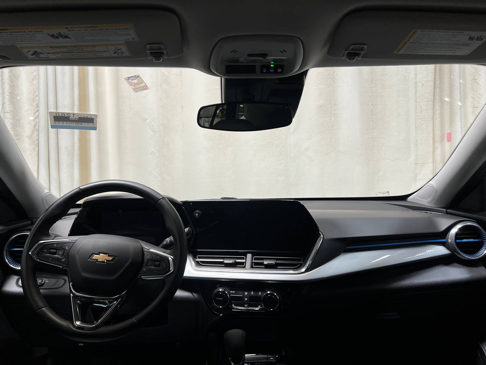 Thumbnail: 2025 Chevrolet Trax - 3